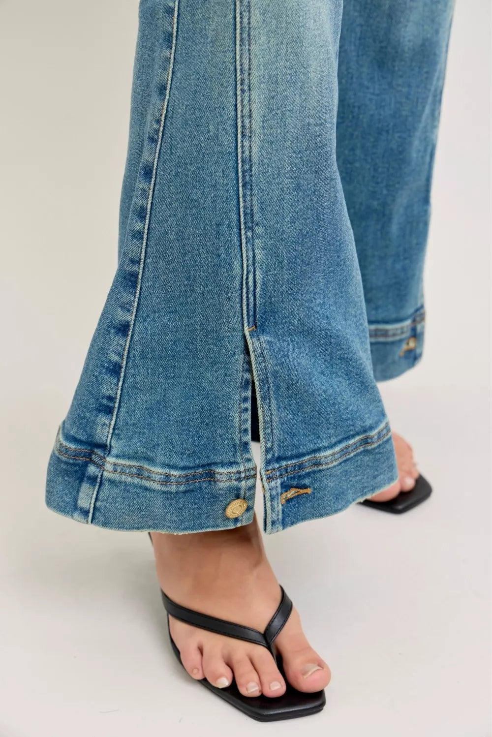Judy Blue High Waist Vintage Wash Flare Jeans - Lilixa.store
