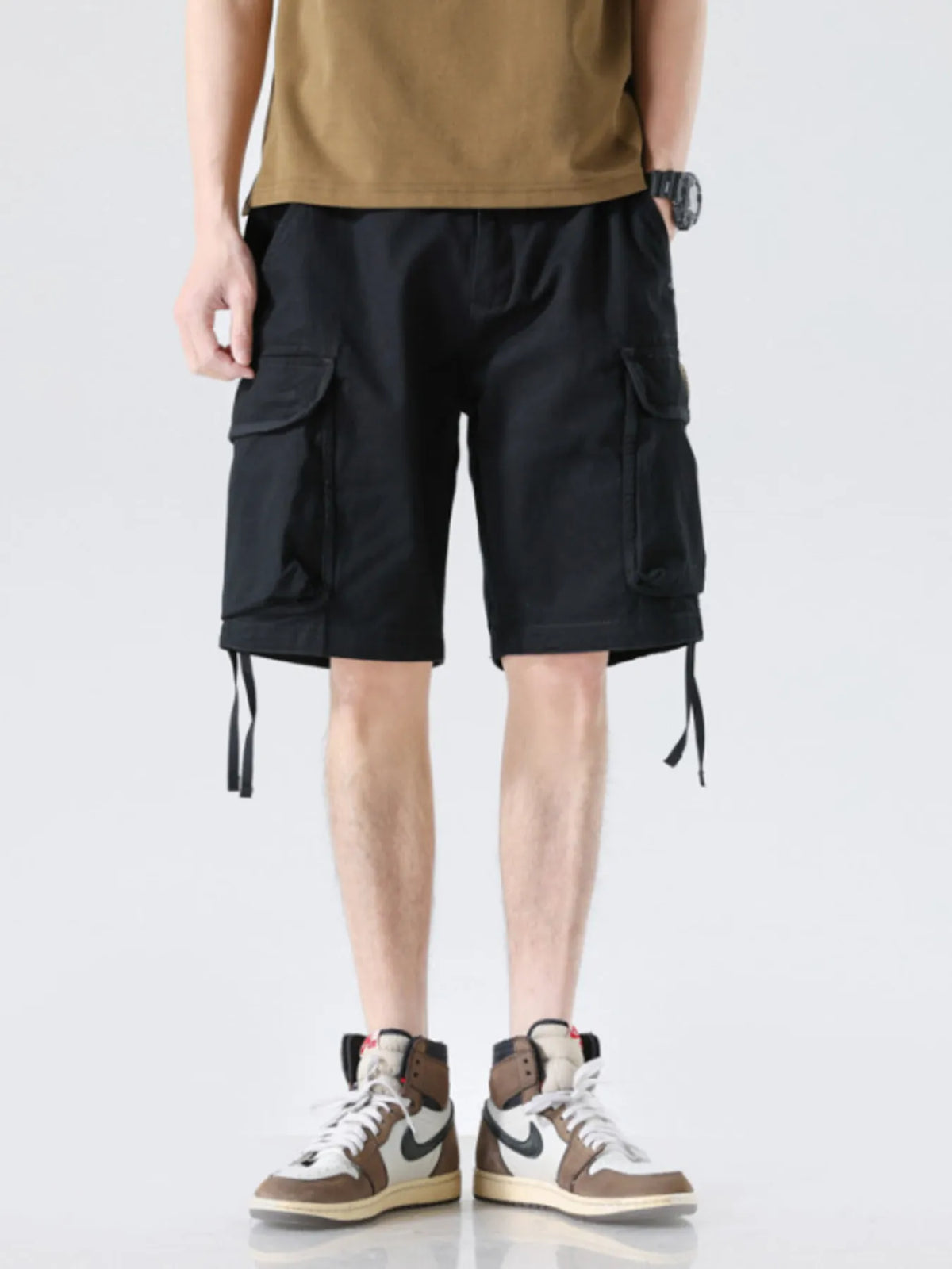 Men's Drawstring Wide Leg Cargo Shorts in Black