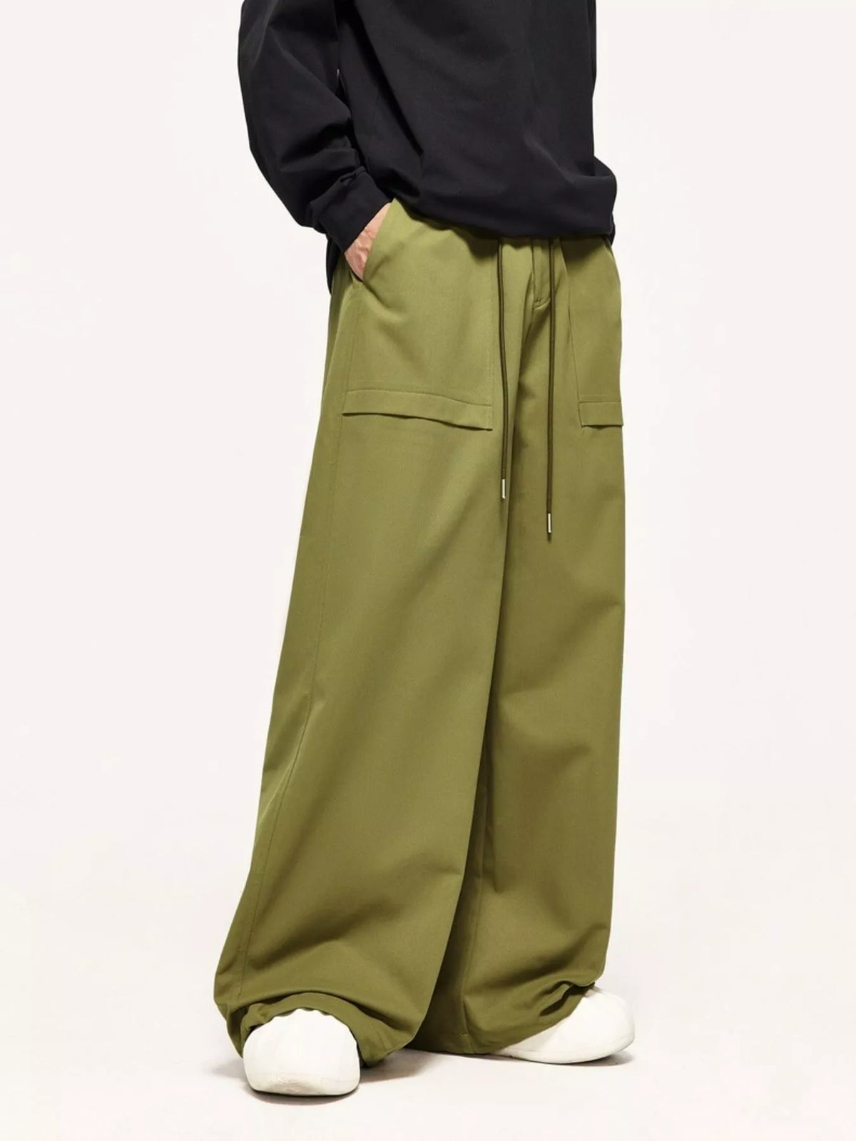 Men's Wide Leg Cargo Pants in Yellow-Green