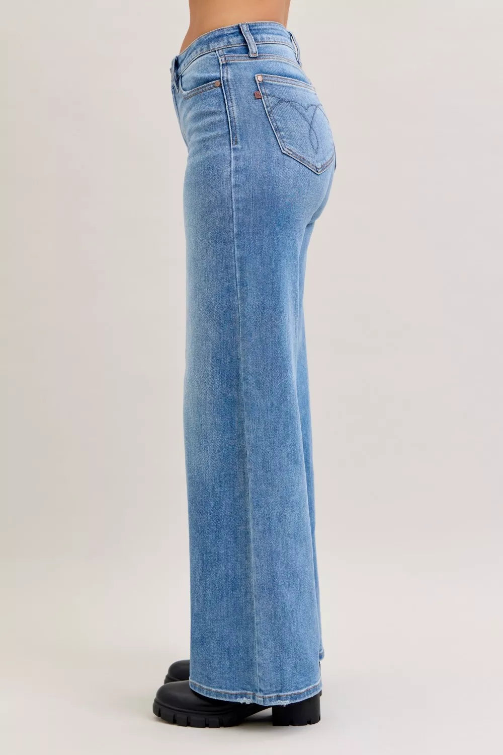 Judy Blue Mid Rise Retro Wide Leg Jeans - Lilixa.store
