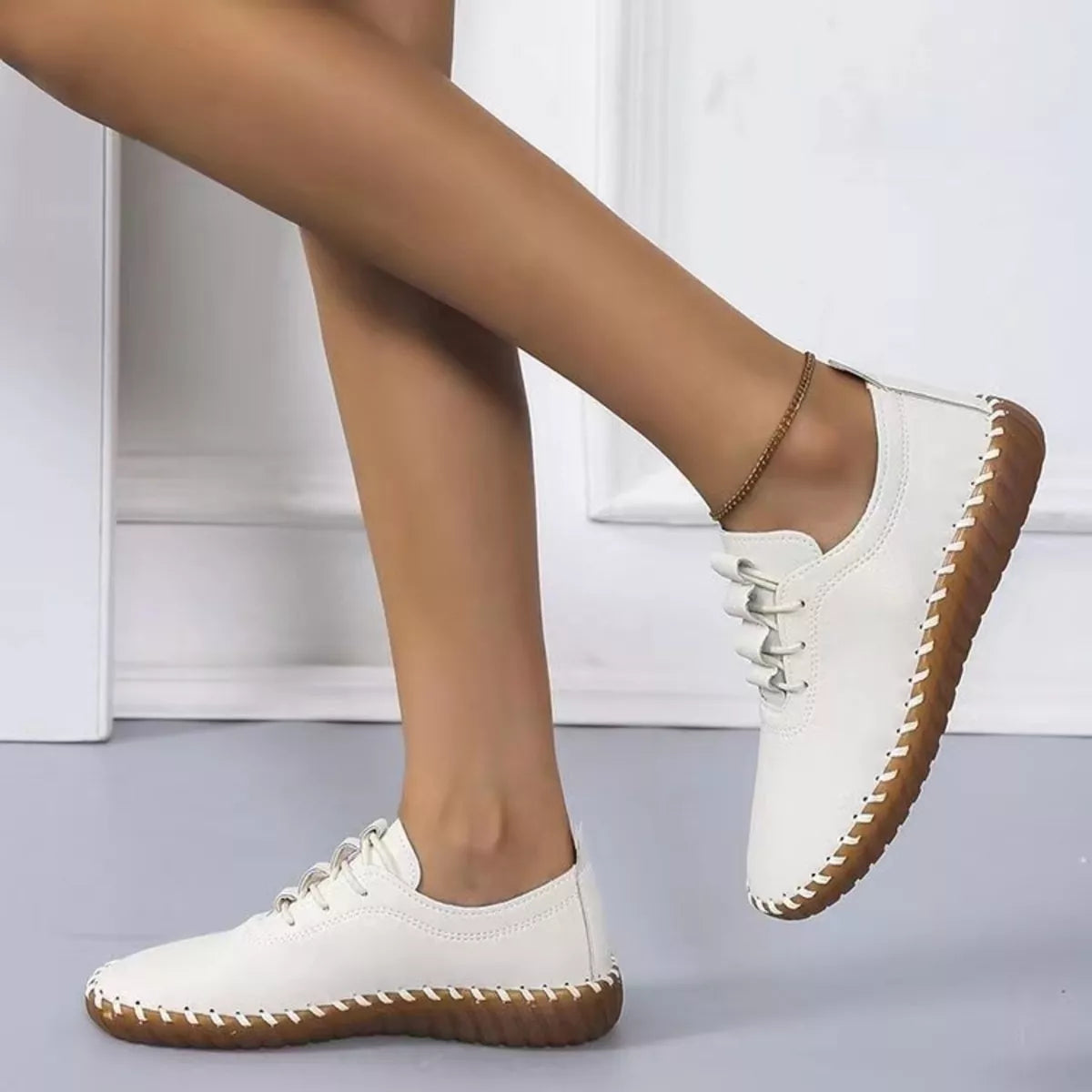 Round Toe Lace Up Sneakers - Lilixa.store