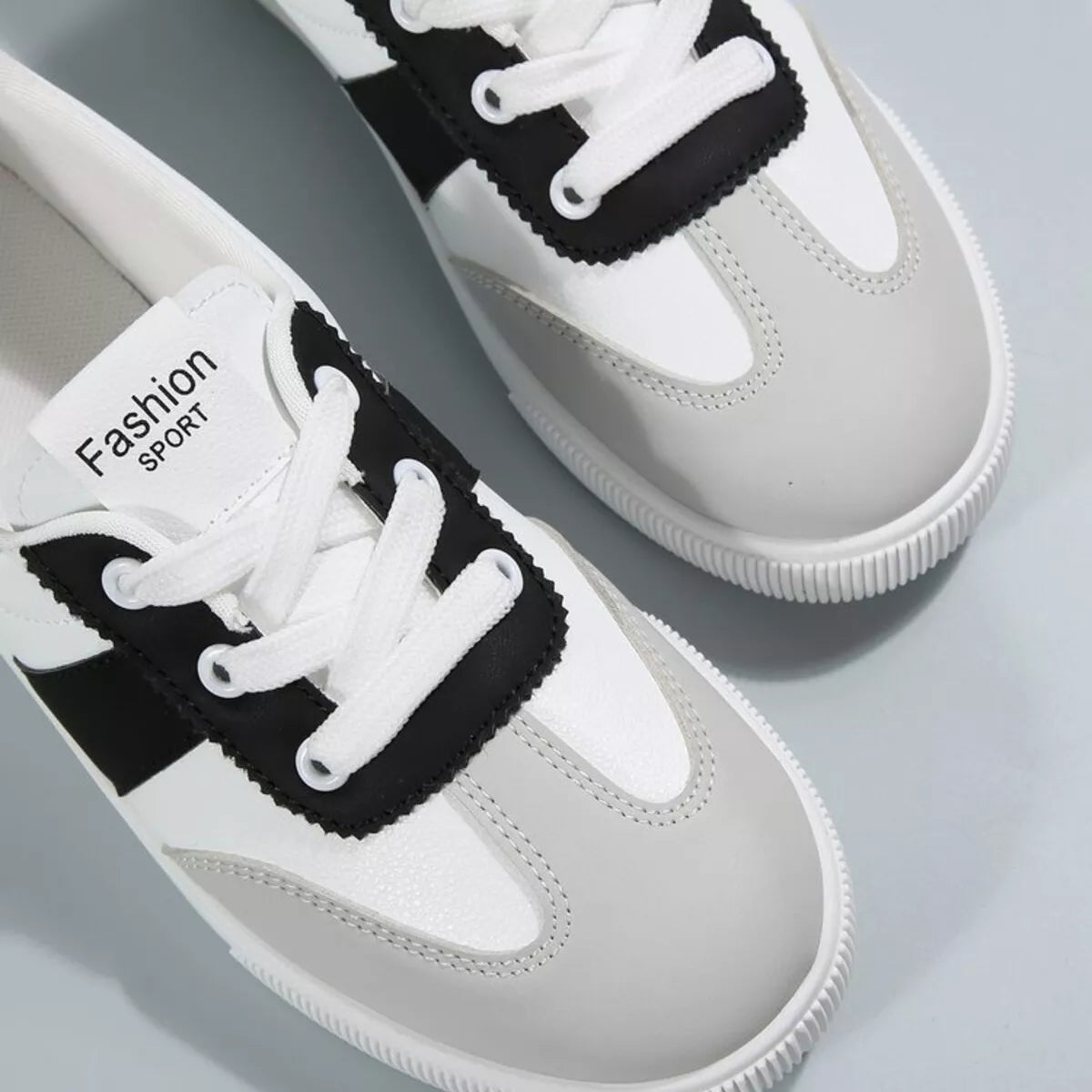 Round Toe Lace Up Sneakers - Lilixa.store