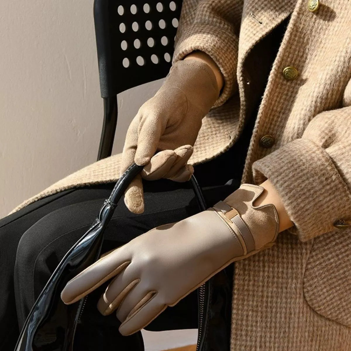 Buckle Detail Gloves - Lilixa.store