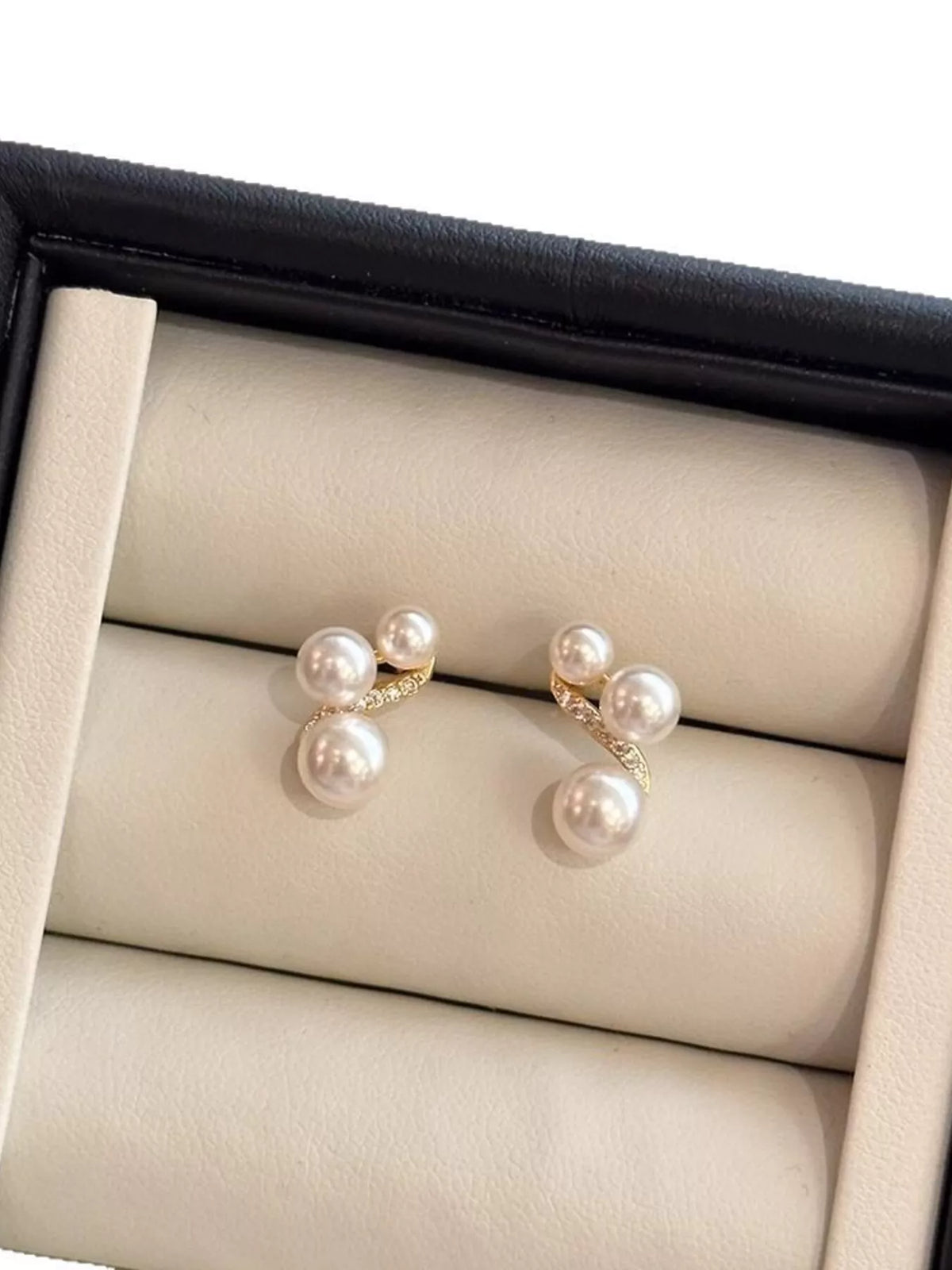 Pearl Cluster Earrings - Lilixa.store