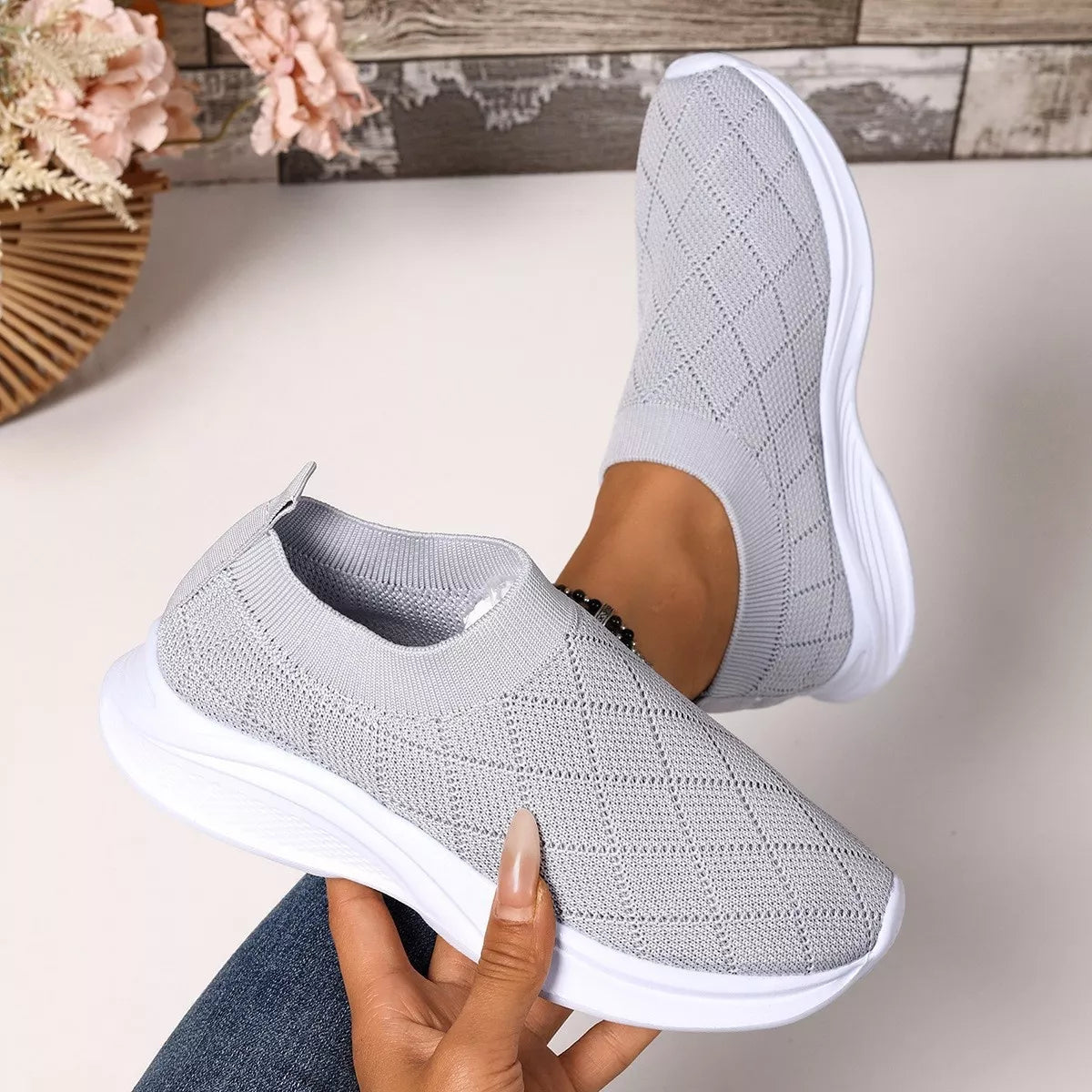 Breathable Mesh Round Toe Shoes - Lilixa.store