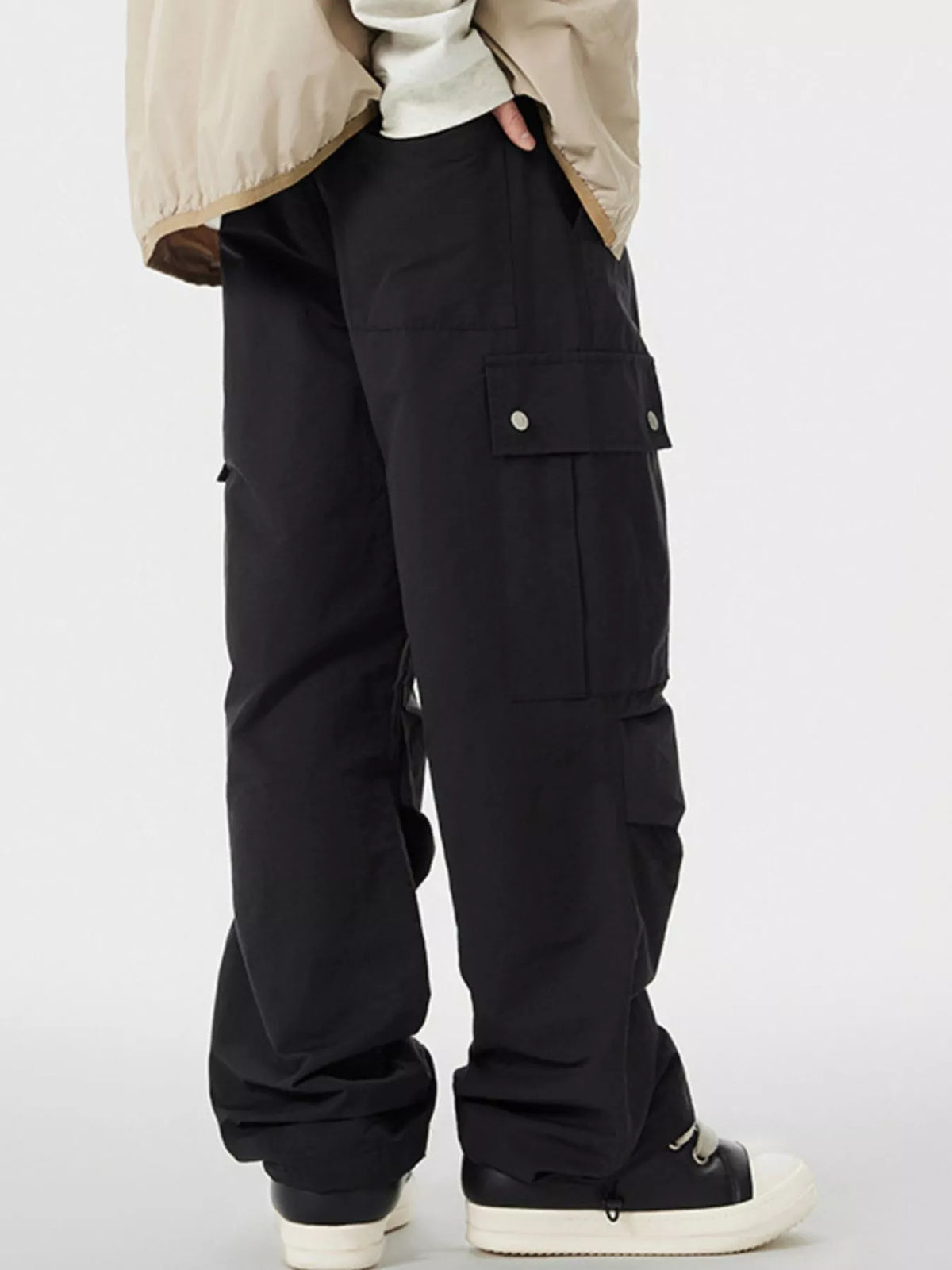 Men's Wide Leg Cargo Pants in Black, view 5