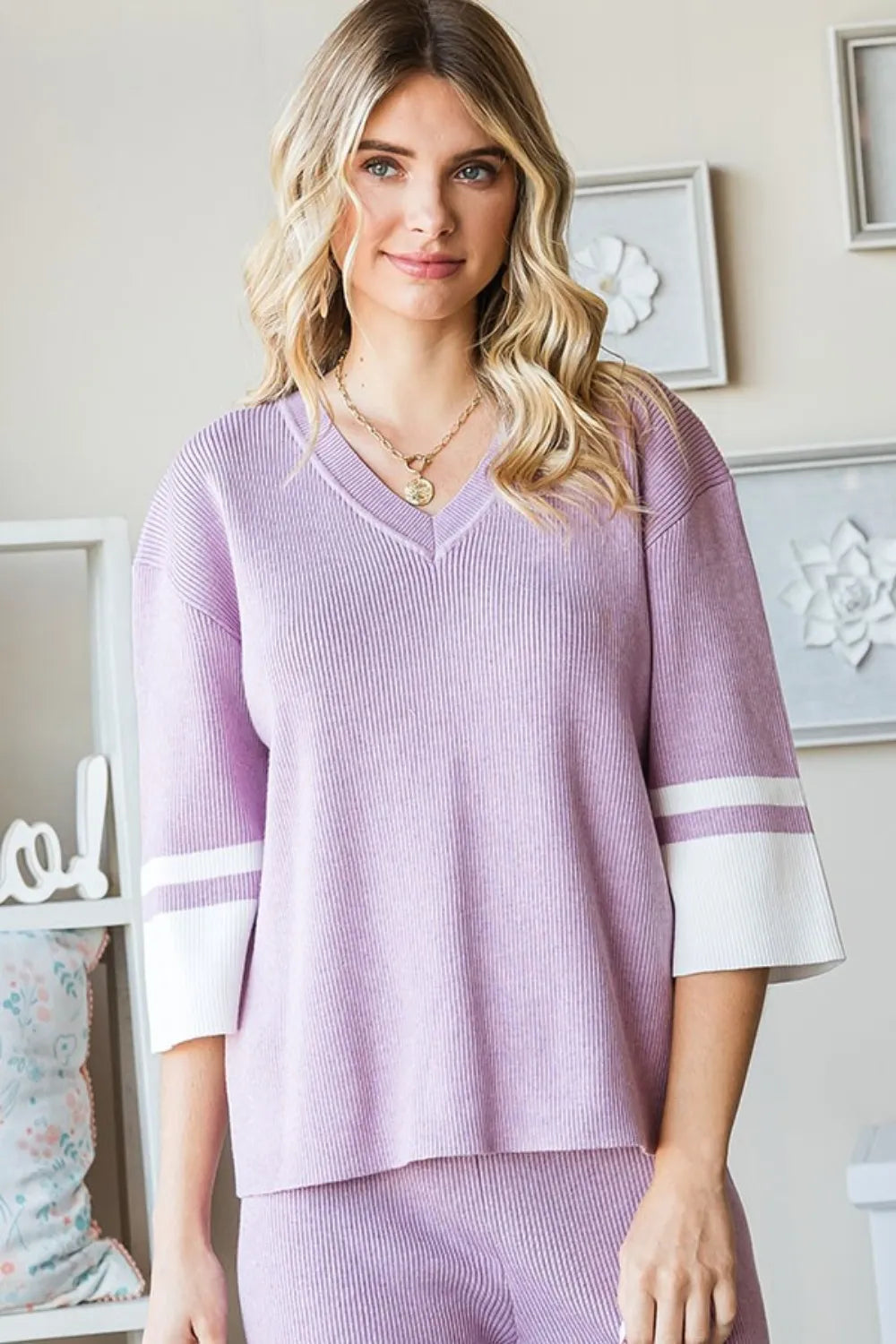 First Love Contrast V Neck Ribbed Knit Top - Lilixa.store