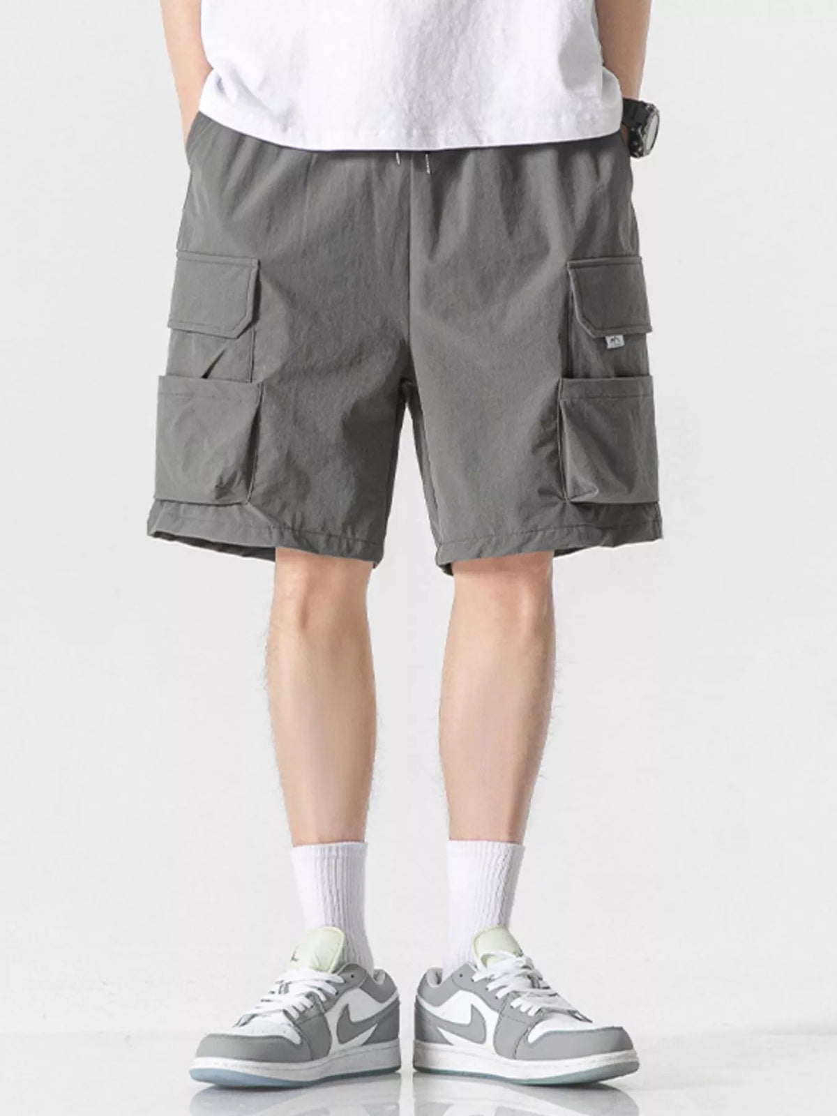 Men's Plus Size Loose Fit Cargo Shorts in Grey