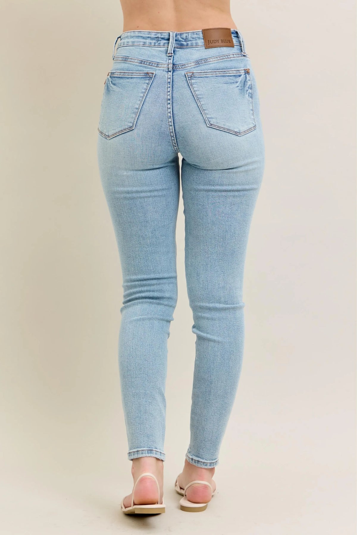 Judy Blue Full Size Mr Tummy Control Vintage Wash Skinny Jeans Plus Size - Lilixa.store