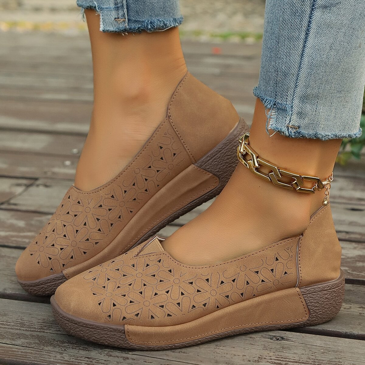 Hollow-Out Casual Loafers in Brown
