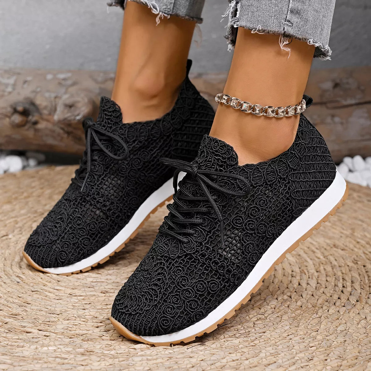 Round Toe Lace Up Sneakers - Lilixa.store