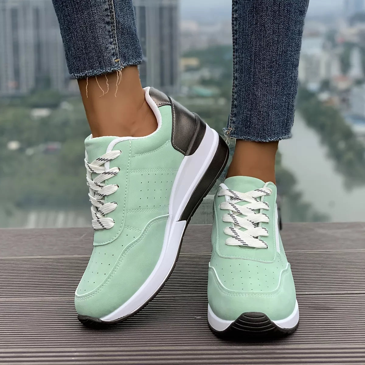 Round Toe Lace Up Sneakers - Lilixa.store