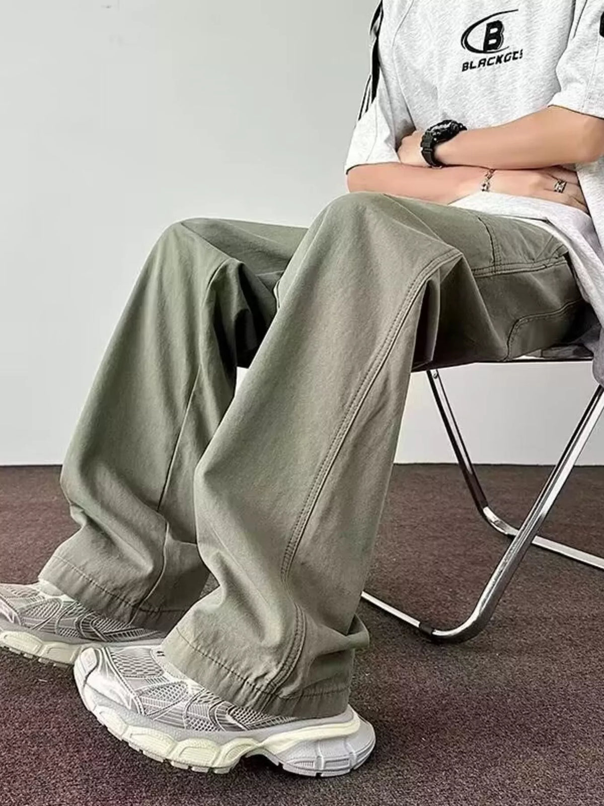 Men's Loose Fit Cargo Pants, view 2