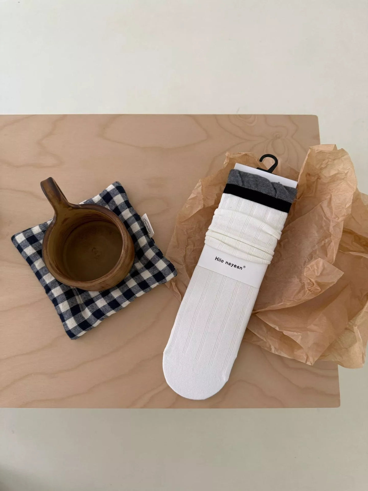 Solid Color Knit Socks in White