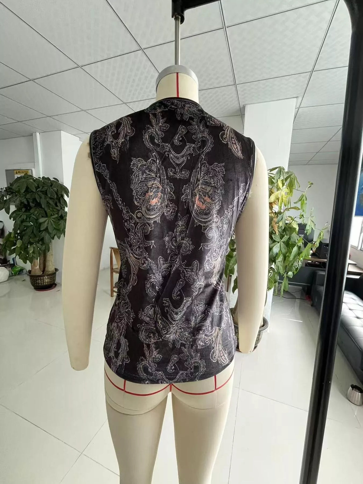 Full Size Paisley Print Ruffled Zip Front Tank Plus Size