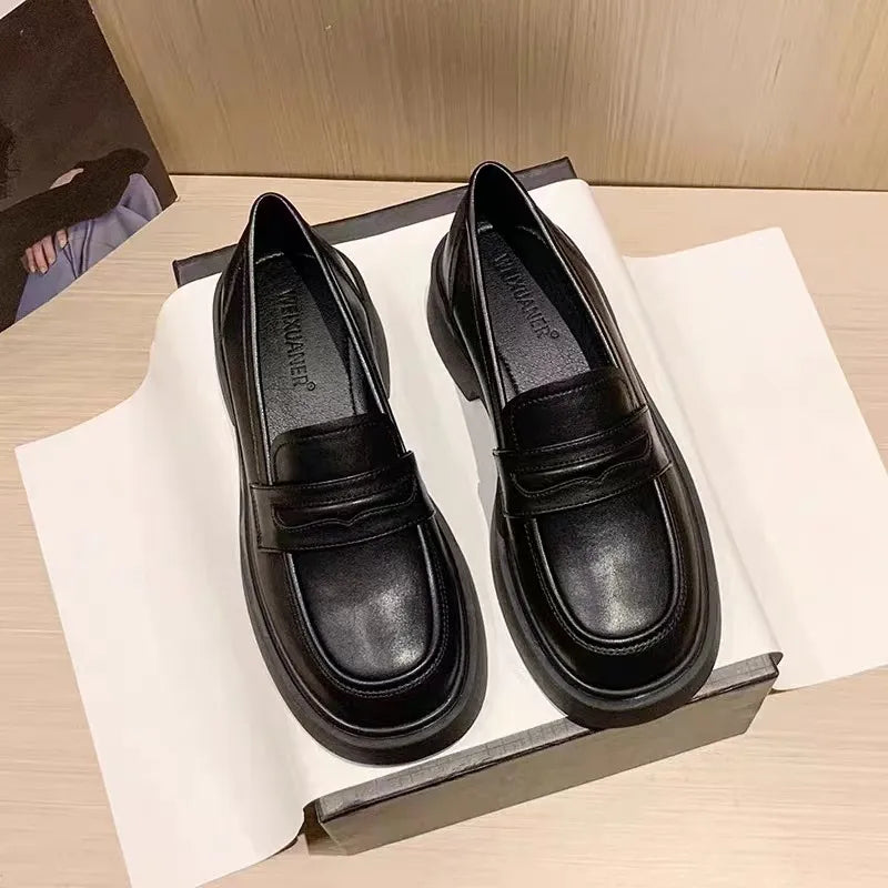 Round Toe Platform Loafers in Black