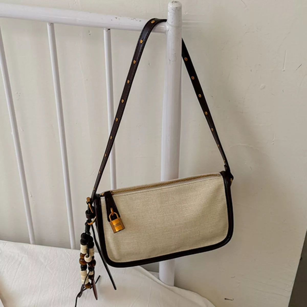 Vintage Lock Detail Shoulder Bag - Lilixa.store