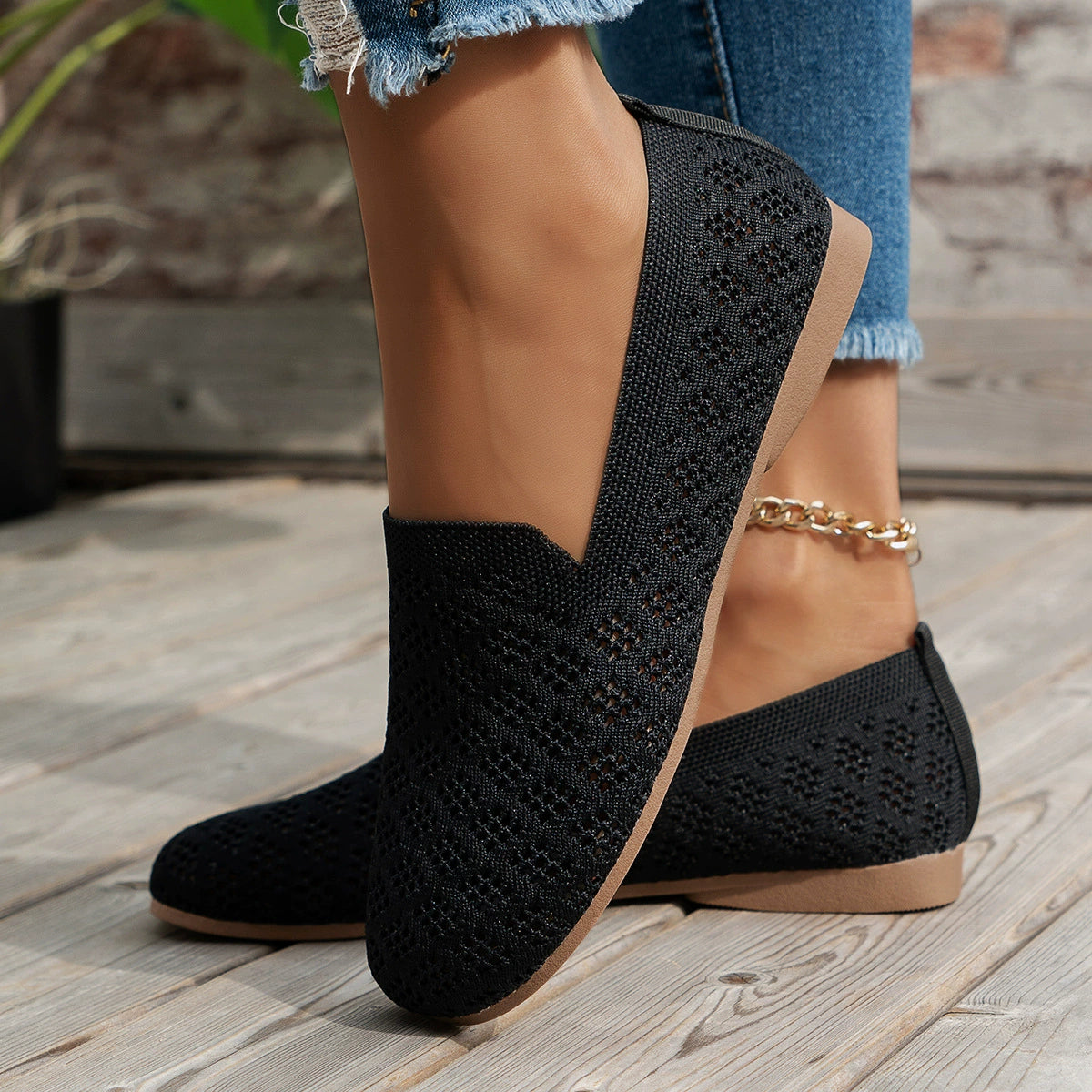 Mesh Round Toe Flat Slip-Ons in Black