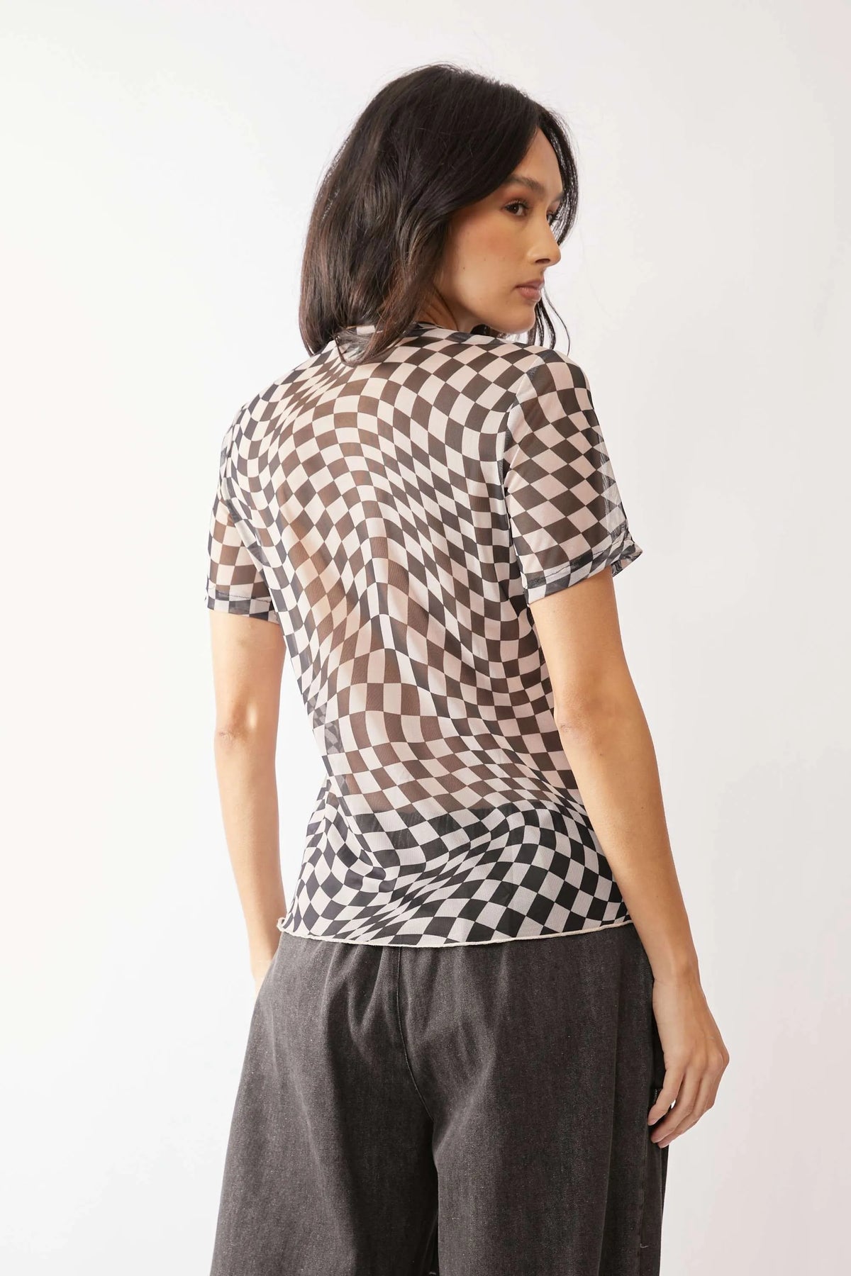 Davi & Dani Checker Board Printed Mesh Short Sleeve Top - Lilixa.store