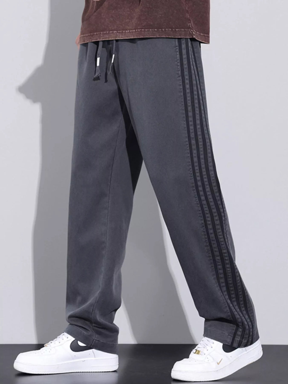 Men's Plus Size Casual Loose Fit Stripes Pants in Gray