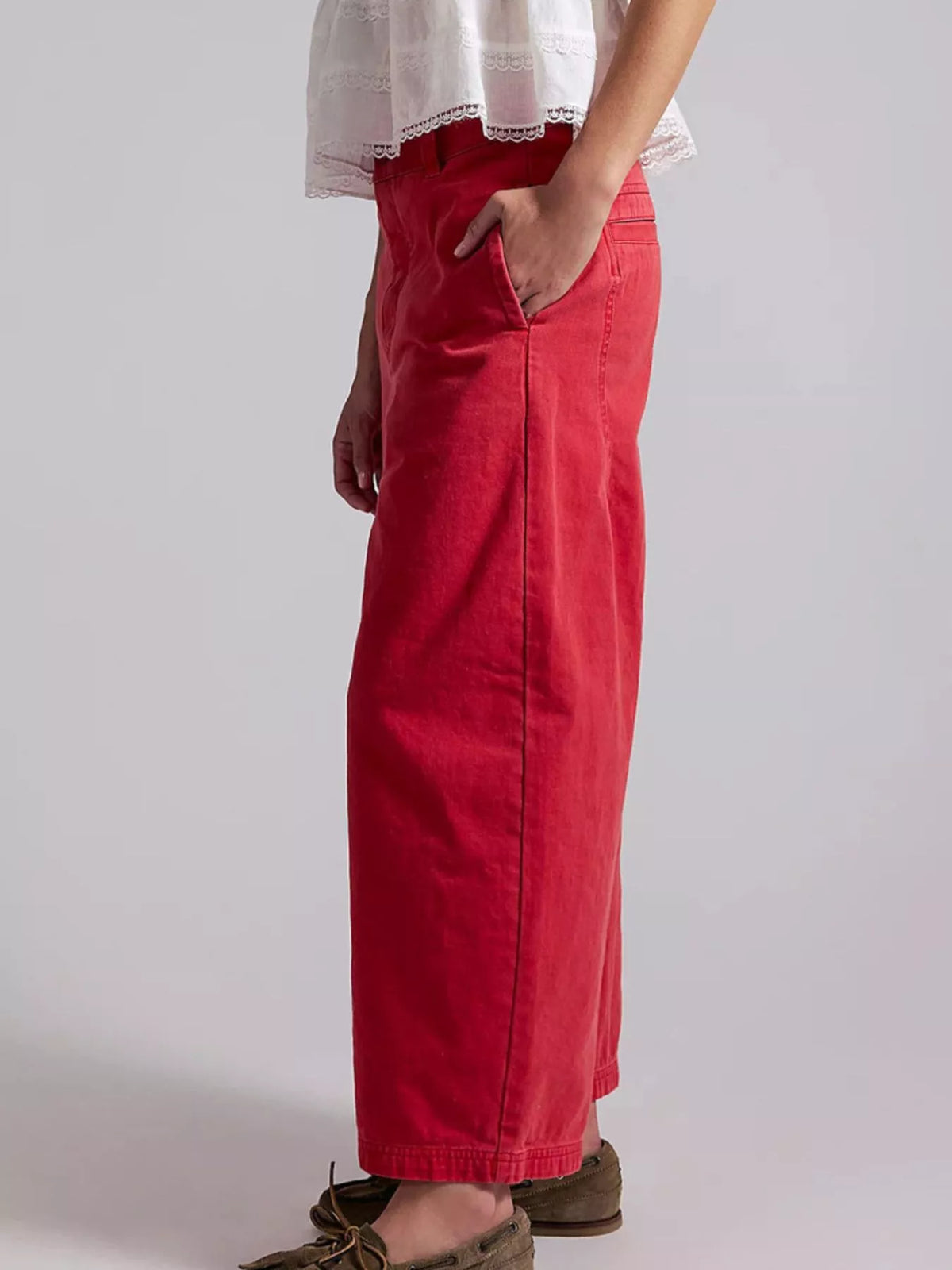 Wide-Leg Cropped Jeans - Lilixa.store