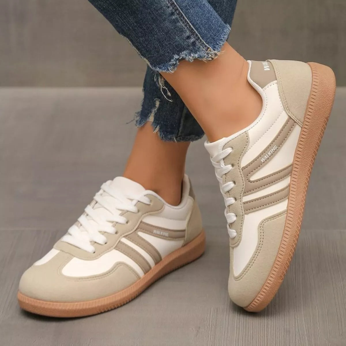 Round Toe Lace Up Sneakers - Lilixa.store
