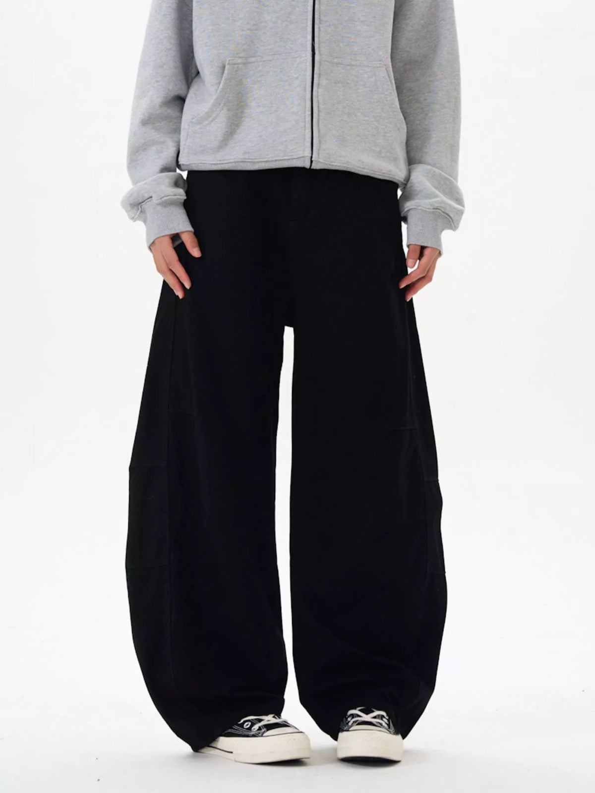 Men's Wide Leg Pocketed Pants in Black