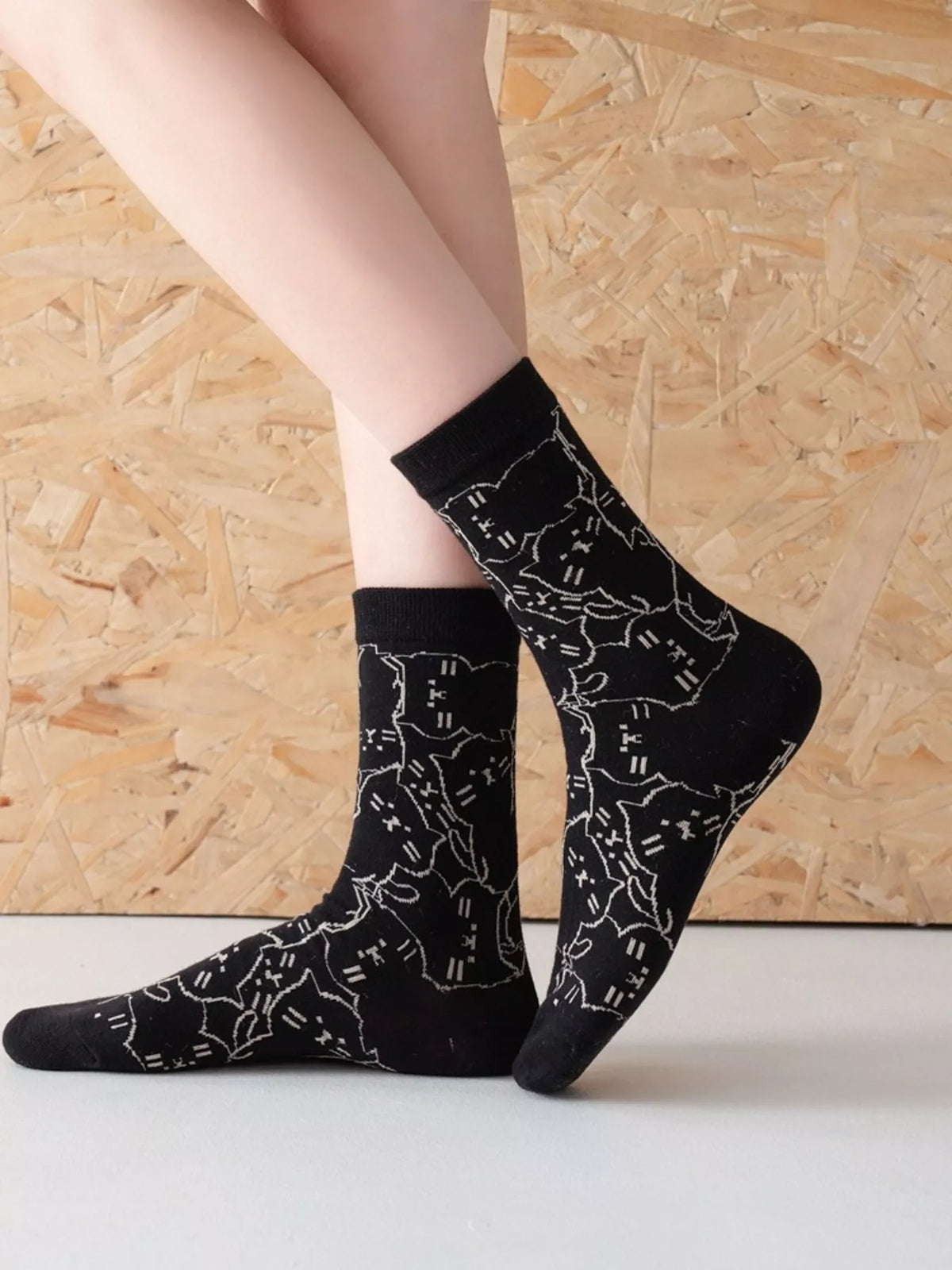 Cat Pattern Crew Socks - Lilixa.store
