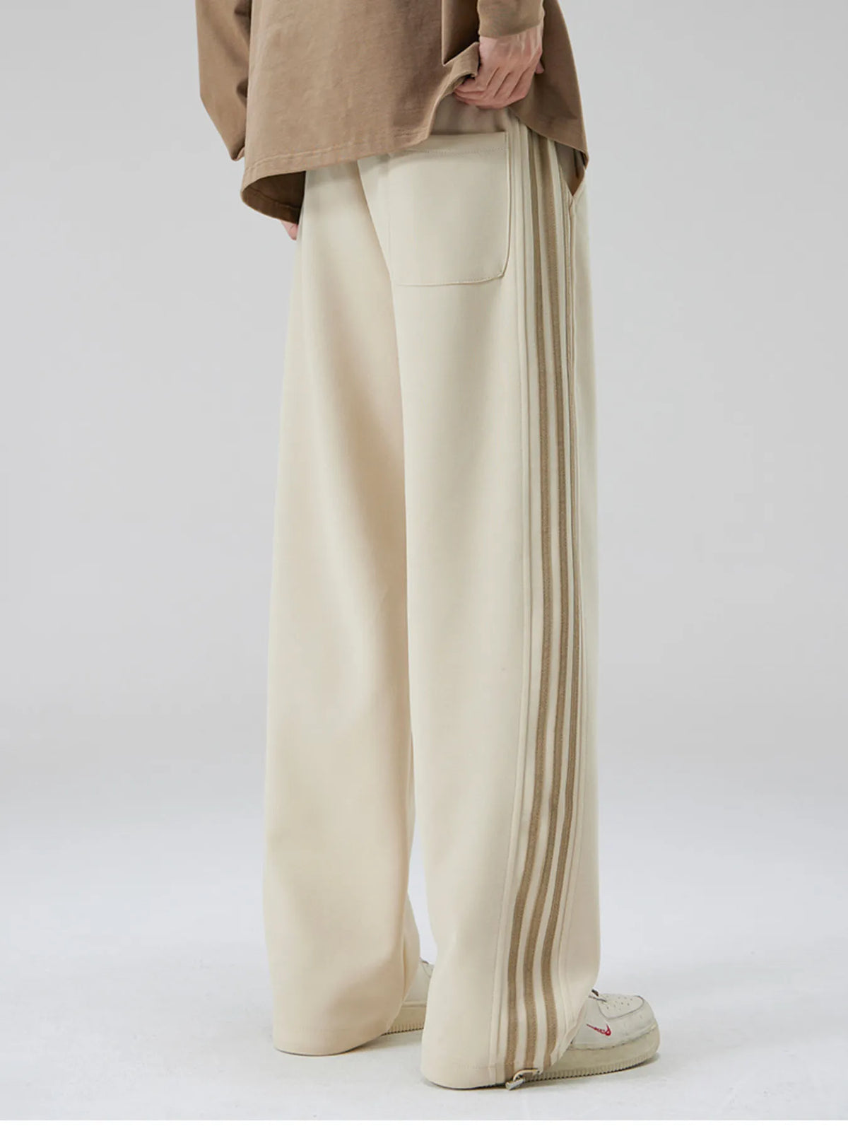 Men's Plus Size Relaxed Fit Pants with Side Stripes, view 6