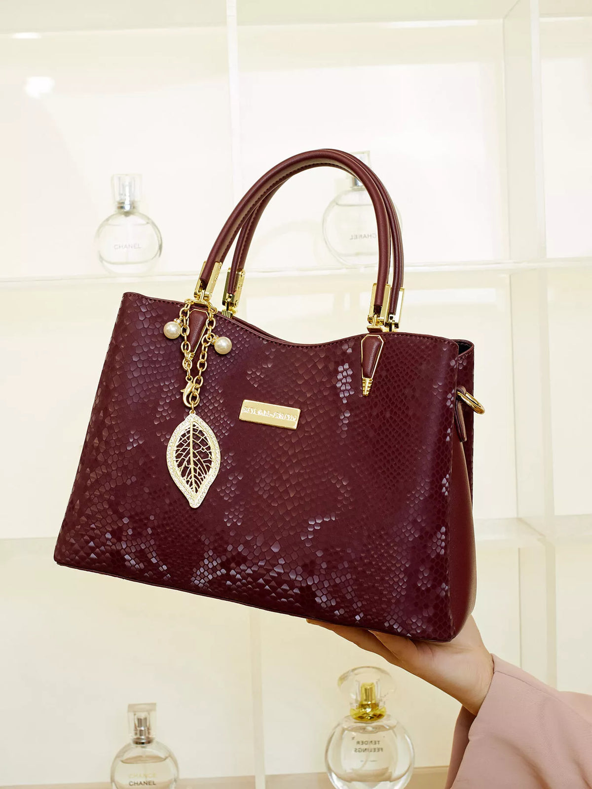 Snakeskin Texture Handbag