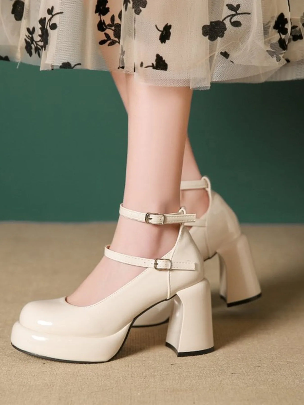 Patent Leather Mary Jane Platform Pumps - Lilixa.store