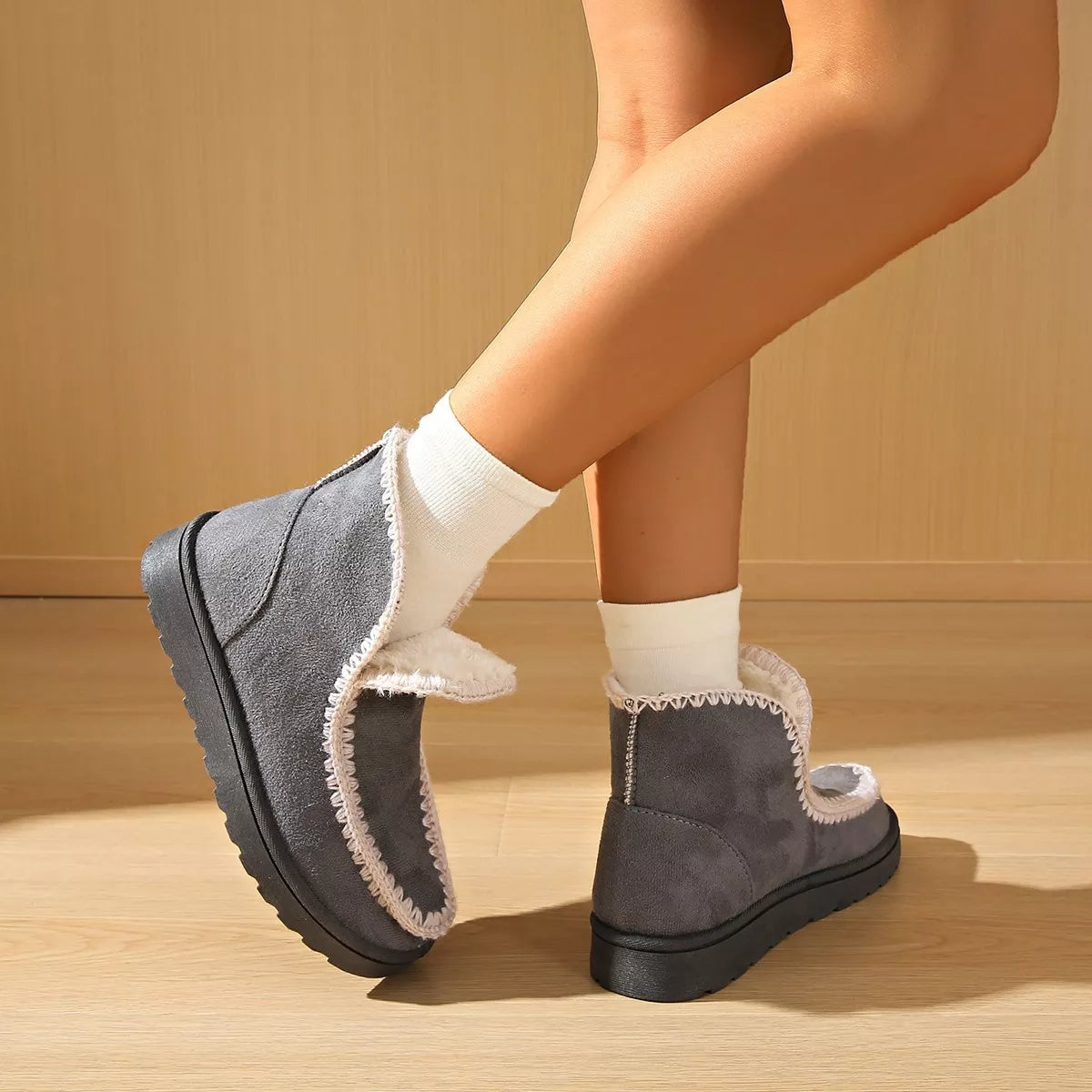 Round Toe Platform Boots