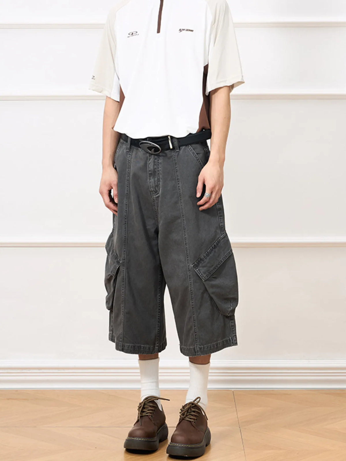 Men's Vintage Washed Cargo Shorts in Grey, view 2
