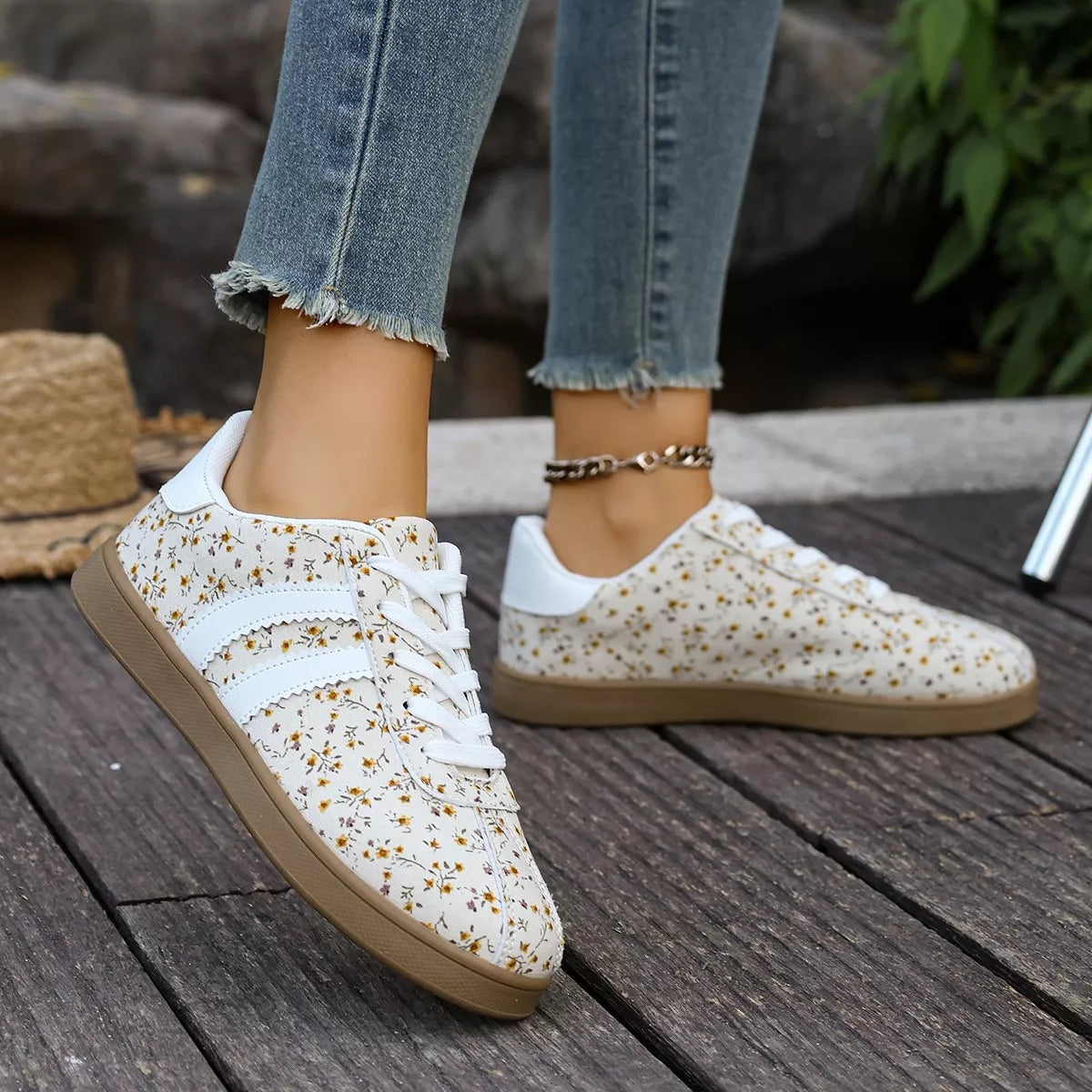 Floral Print Sneakers with Side Stripes - Lilixa.store