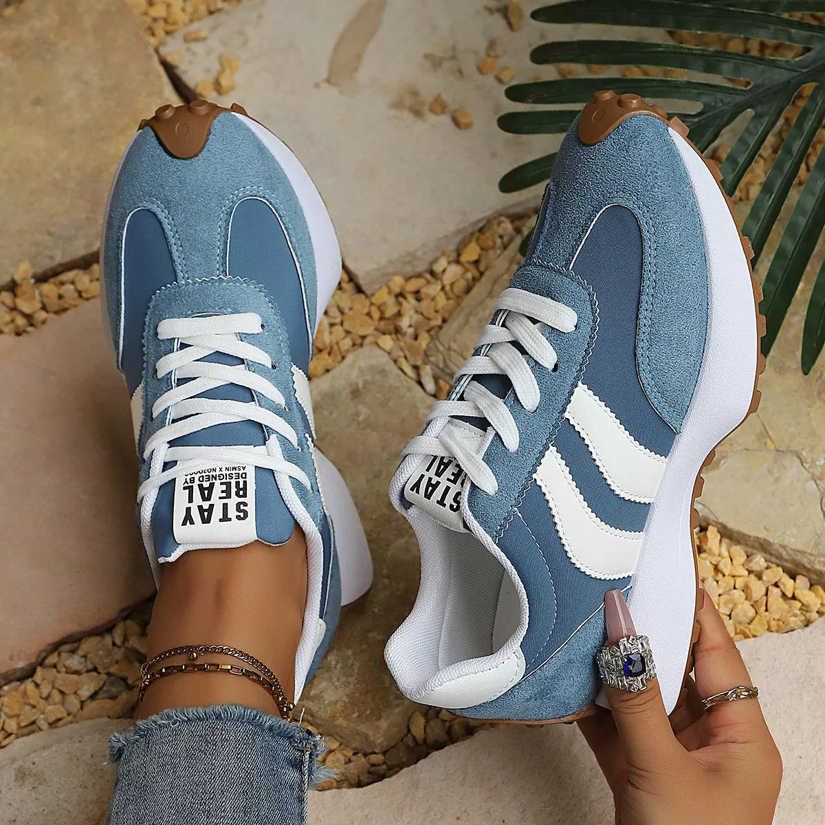 Round Toe Lace Up Sneakers