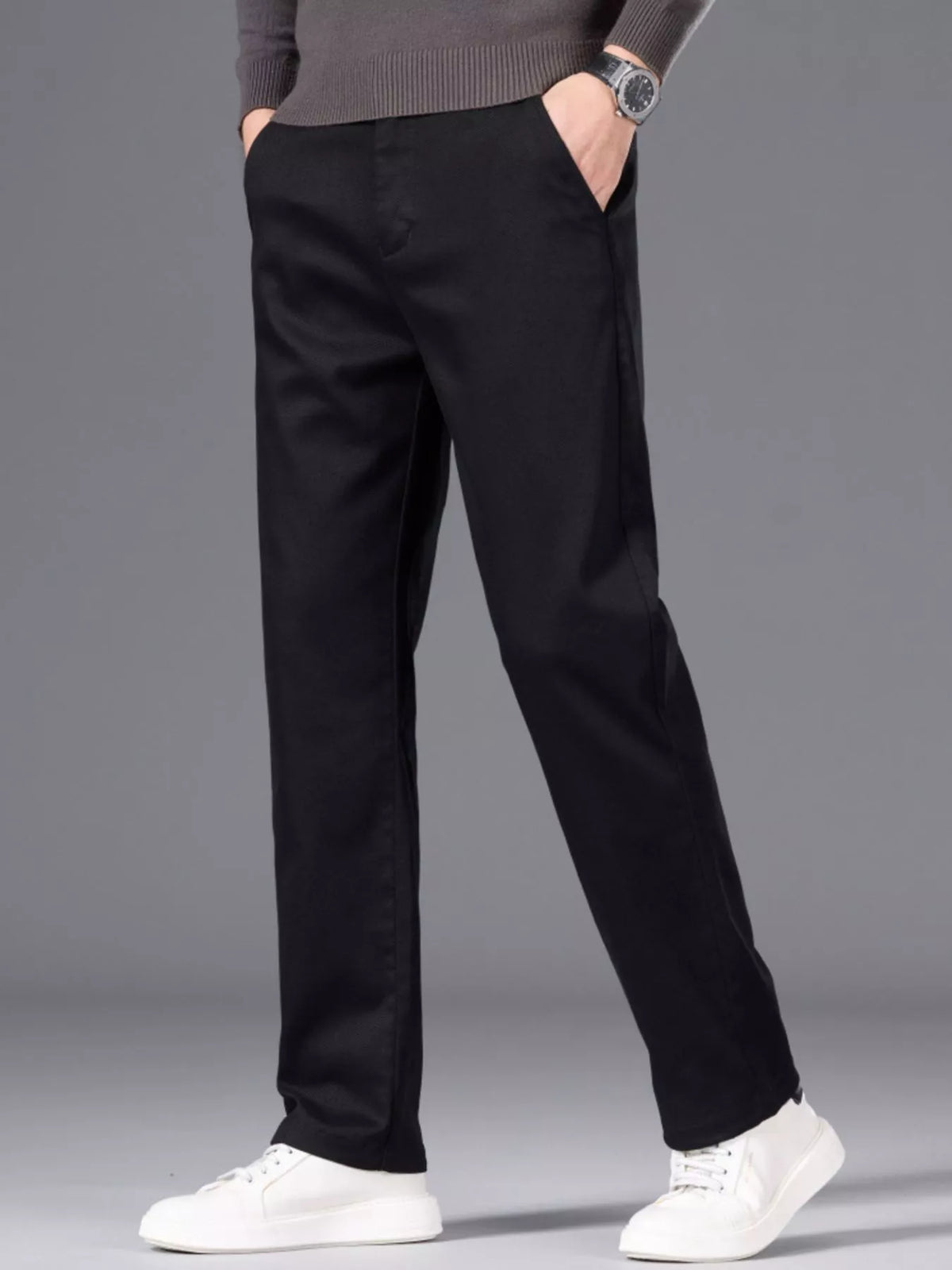 Men's Classic Straight-Leg Pants in Black