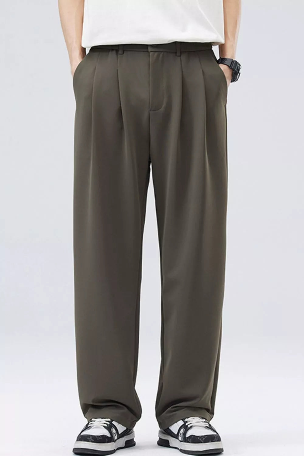 Men's Full Size Loose Fit Casual Pleated Pants Plus Size in Brown
