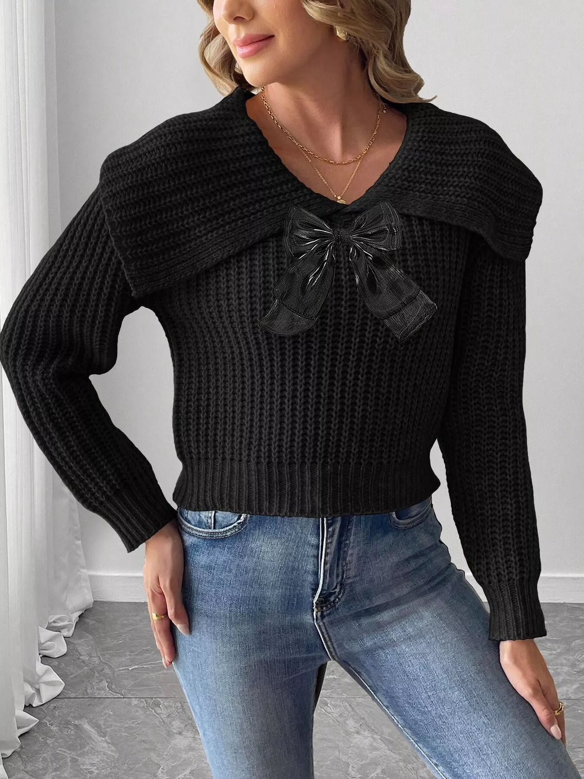 Contrast Bow Long Sleeve Sweater