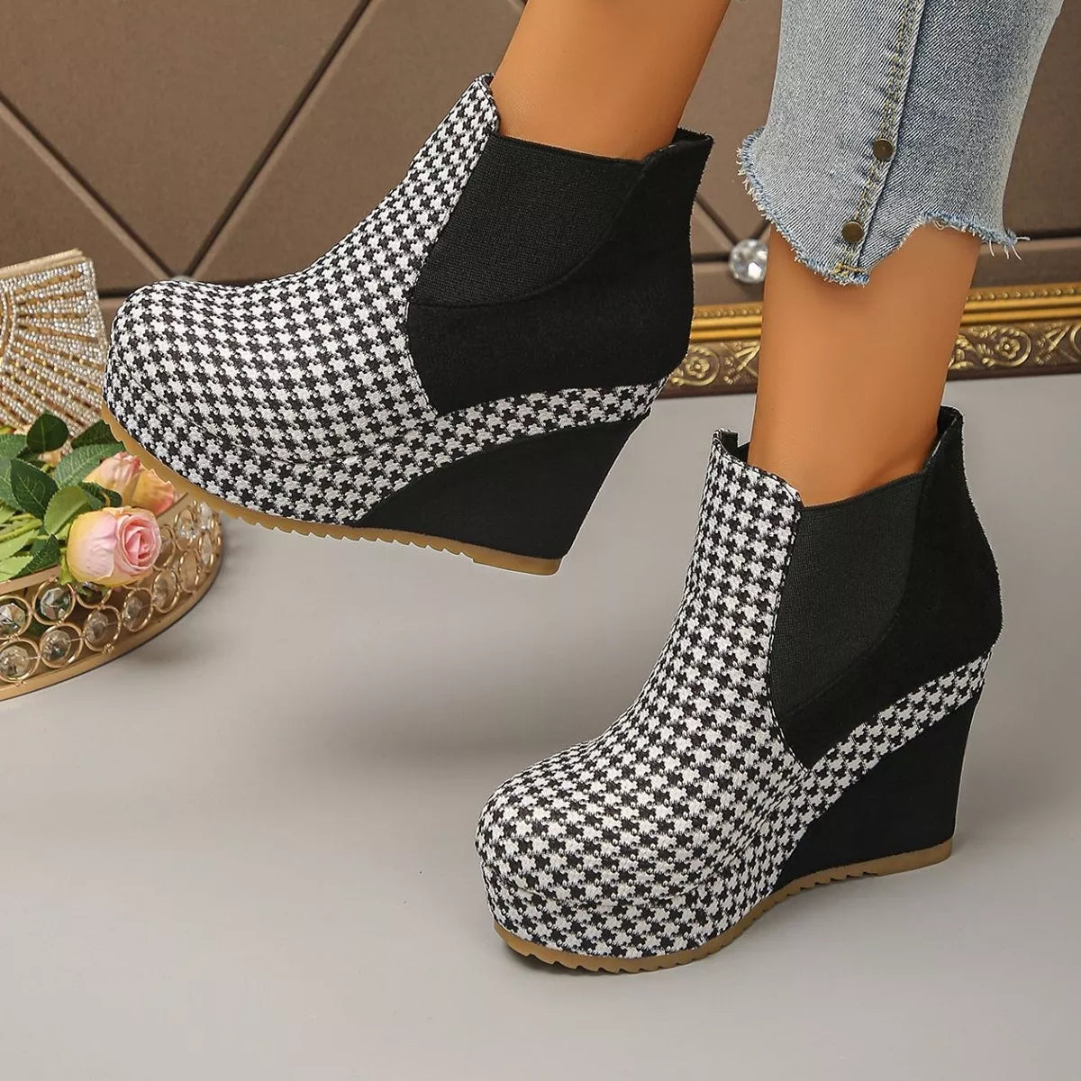 Houndstooth Pattern Wedge Ankle Boots