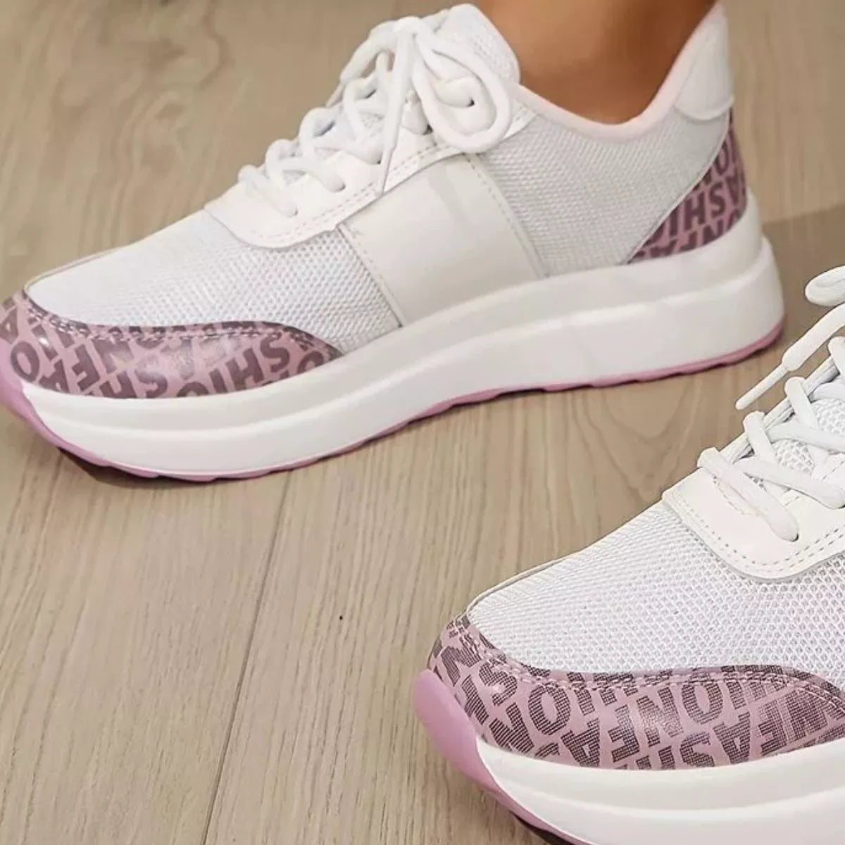 Round Toe Lace Up Sneakers - Lilixa.store