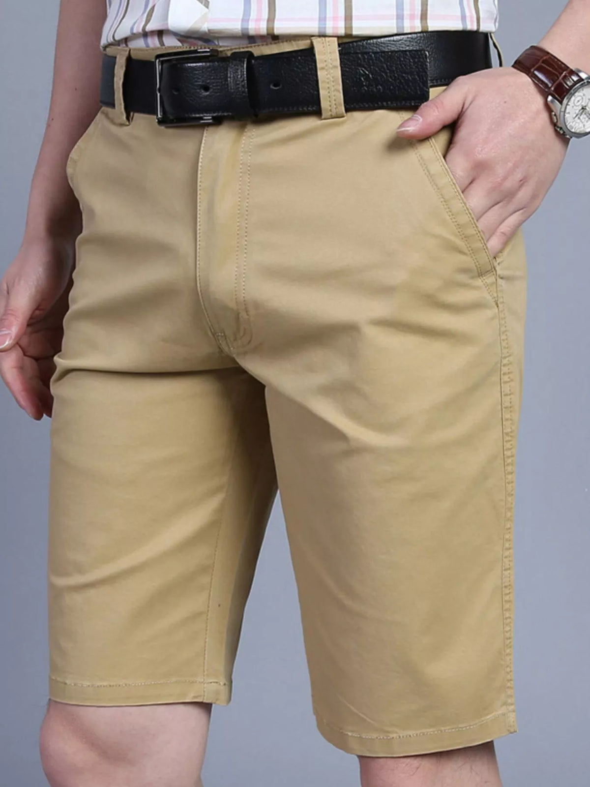 Men's Classic Shorts with Pockets in Khaki