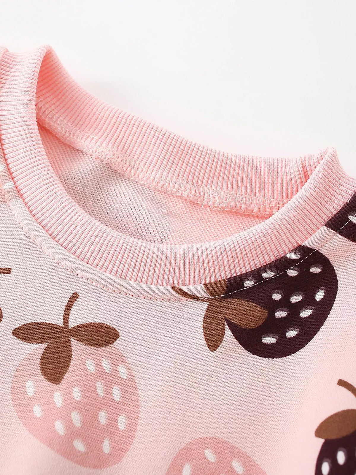 Children's Strawberry Print Crew Neck Sweatshirt - Lilixa.store