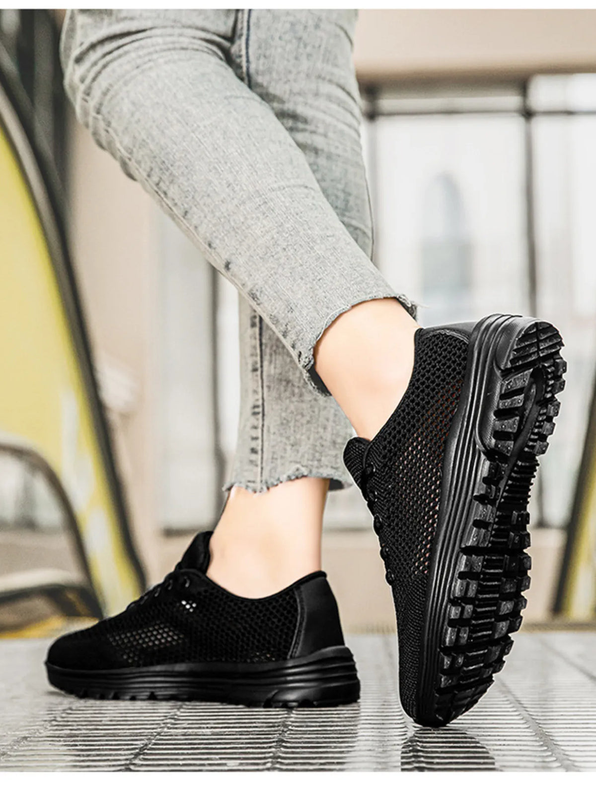 Lightweight Breathable Mesh Athletic Sneakers - Lilixa.store