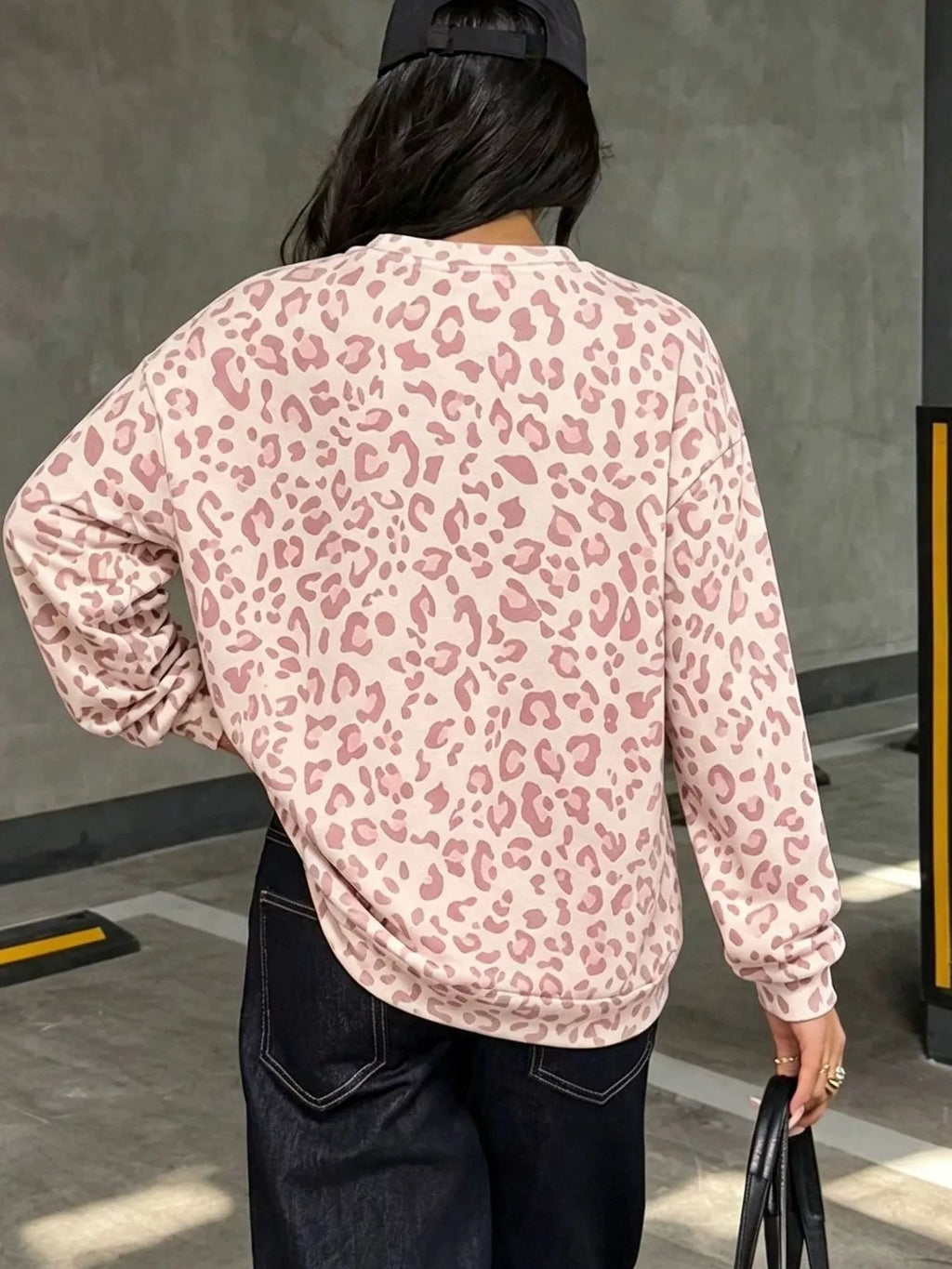 Leopard Print Crew Neck Sweatshirt - Lilixa.store