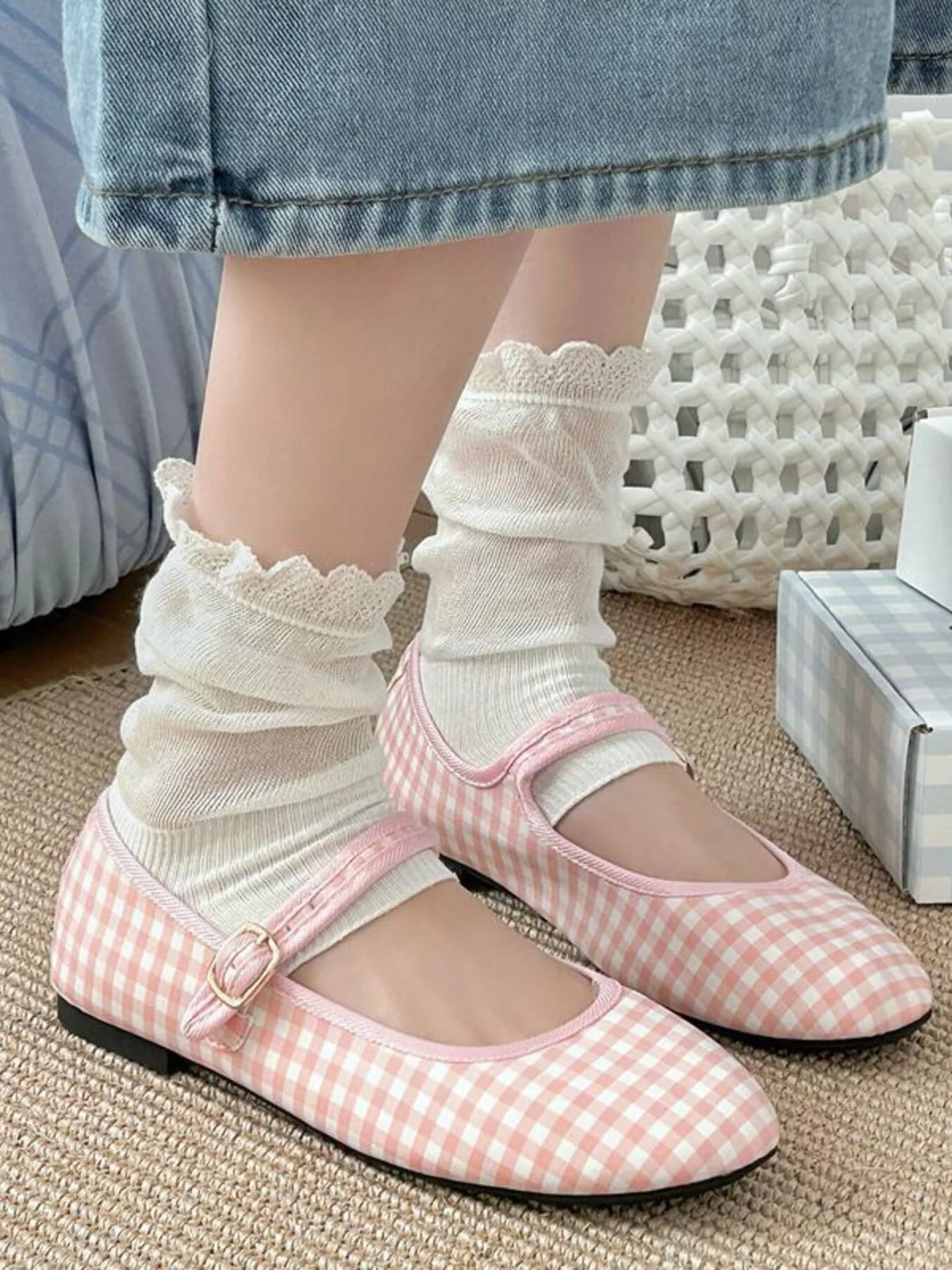 Knitted Half Sole Socks in White, view 4