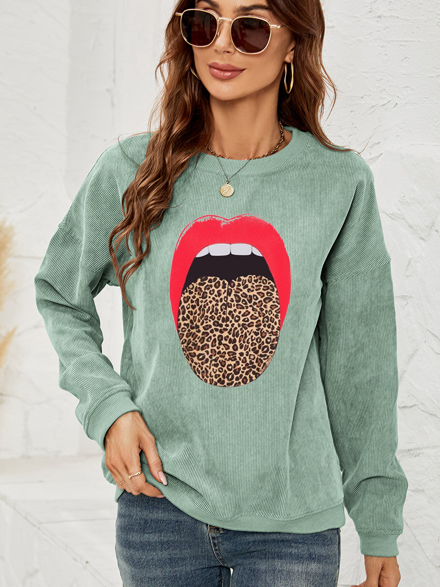 Round Neck Dropped Shoulder MAMA Graphic Sweatshirt in Light Green
