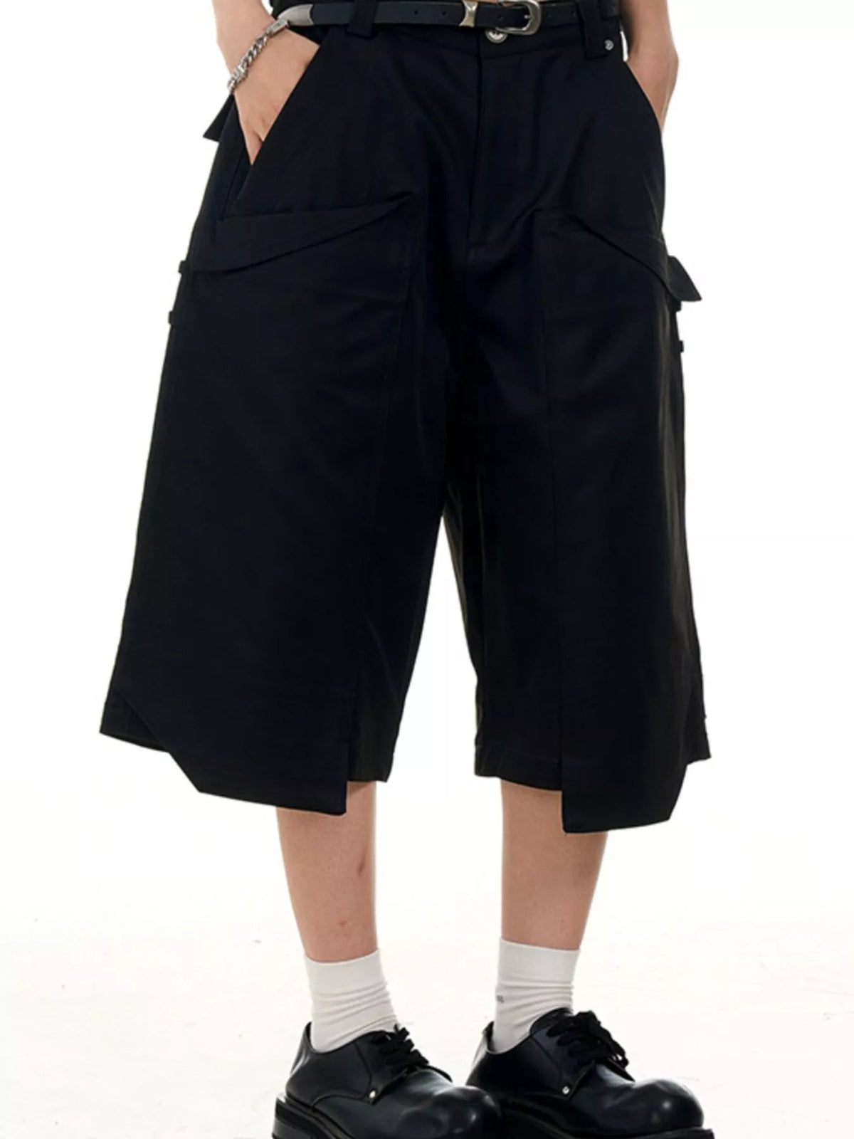 Men's Wide-Leg Cargo Capris