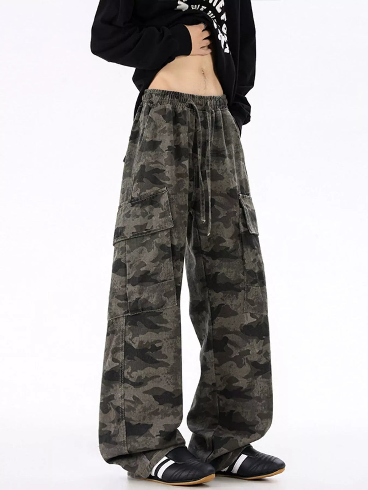 Men's Plus Size Camouflage Wide Leg Pants in Green Camouflage, view 5
