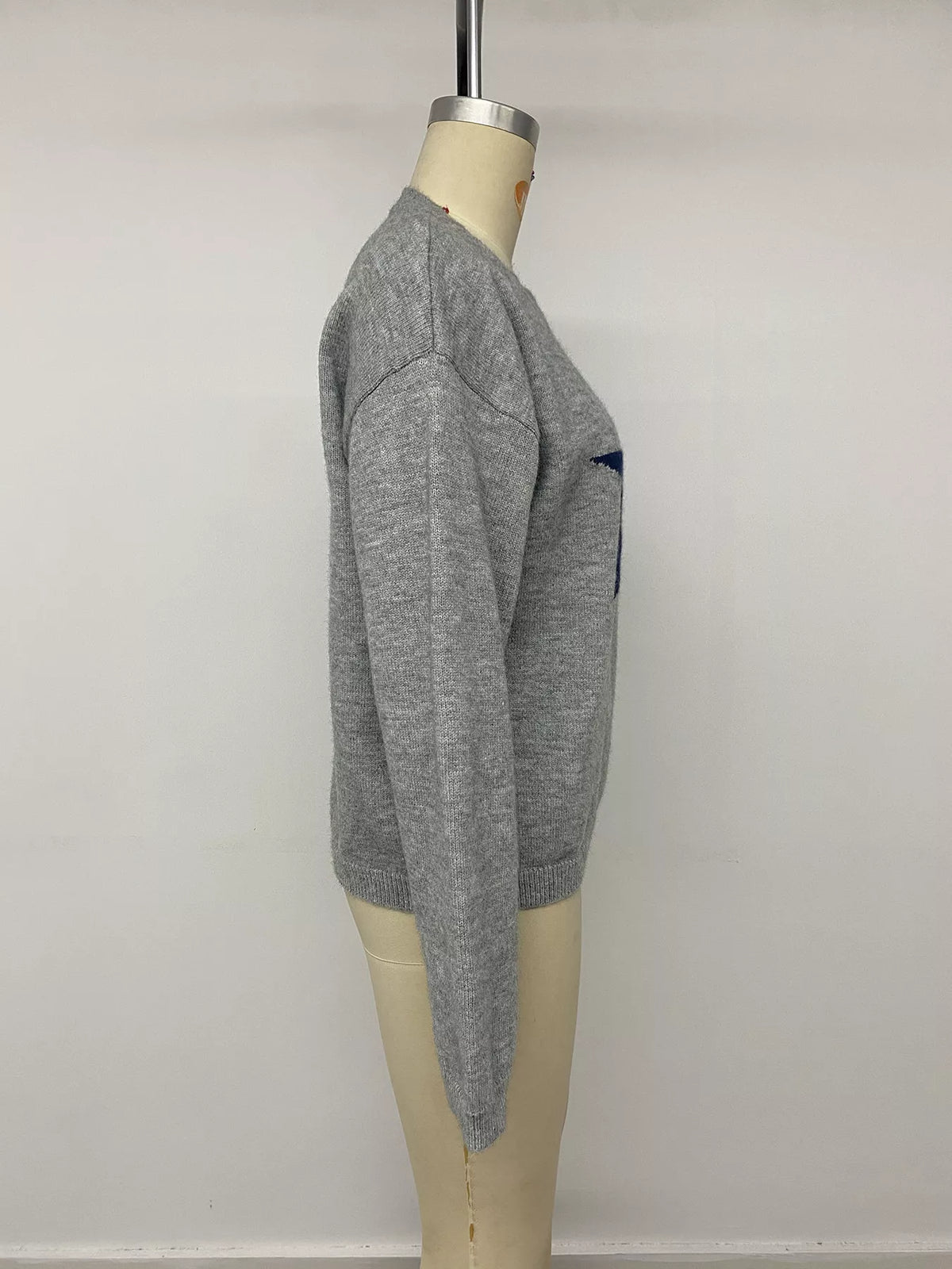 Star-Patterned Dropped Shoulder Sweater in Gray, view 12