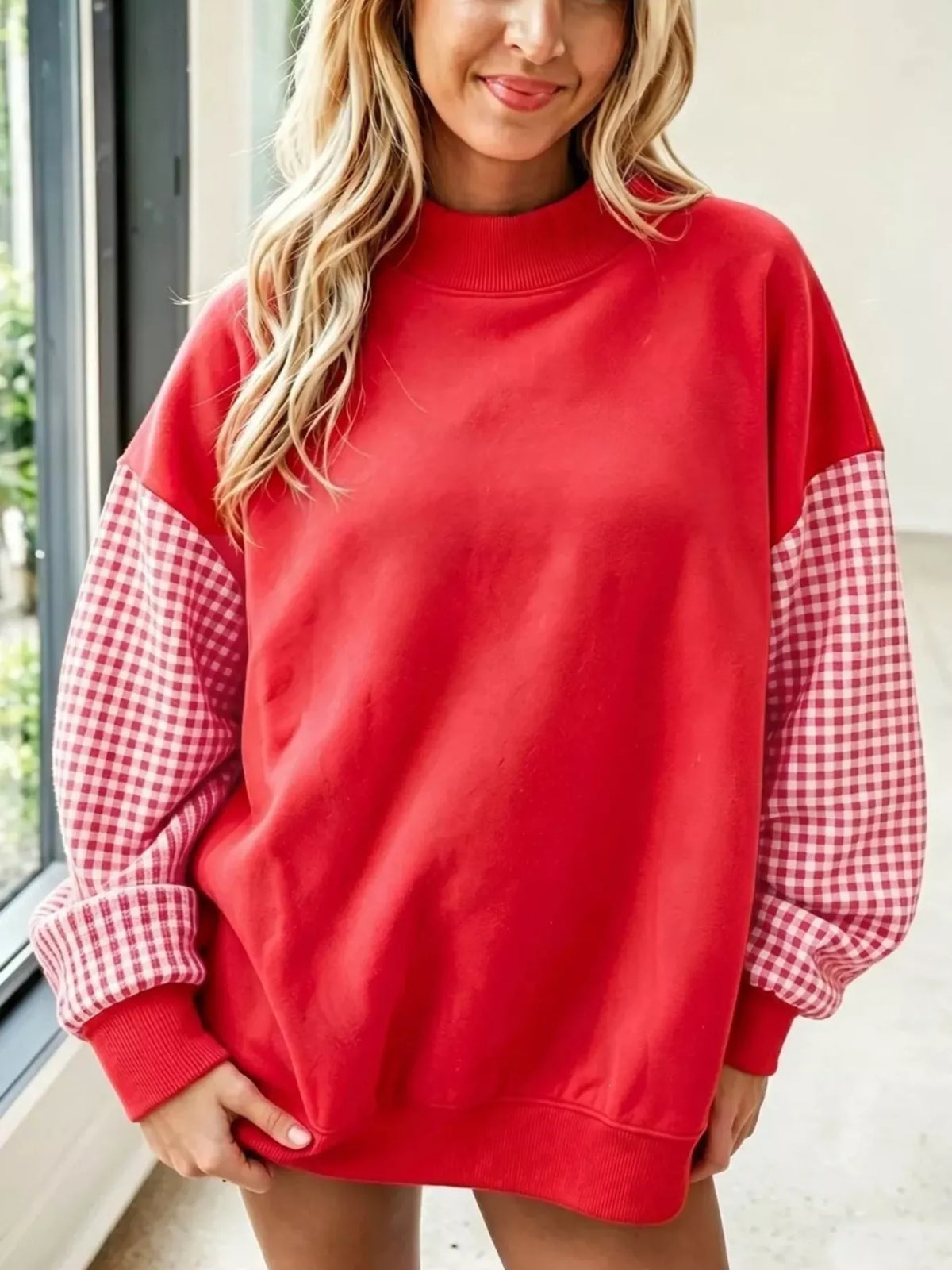 Gingham Sleeves Round Neck Sweatshirt - Lilixa.store